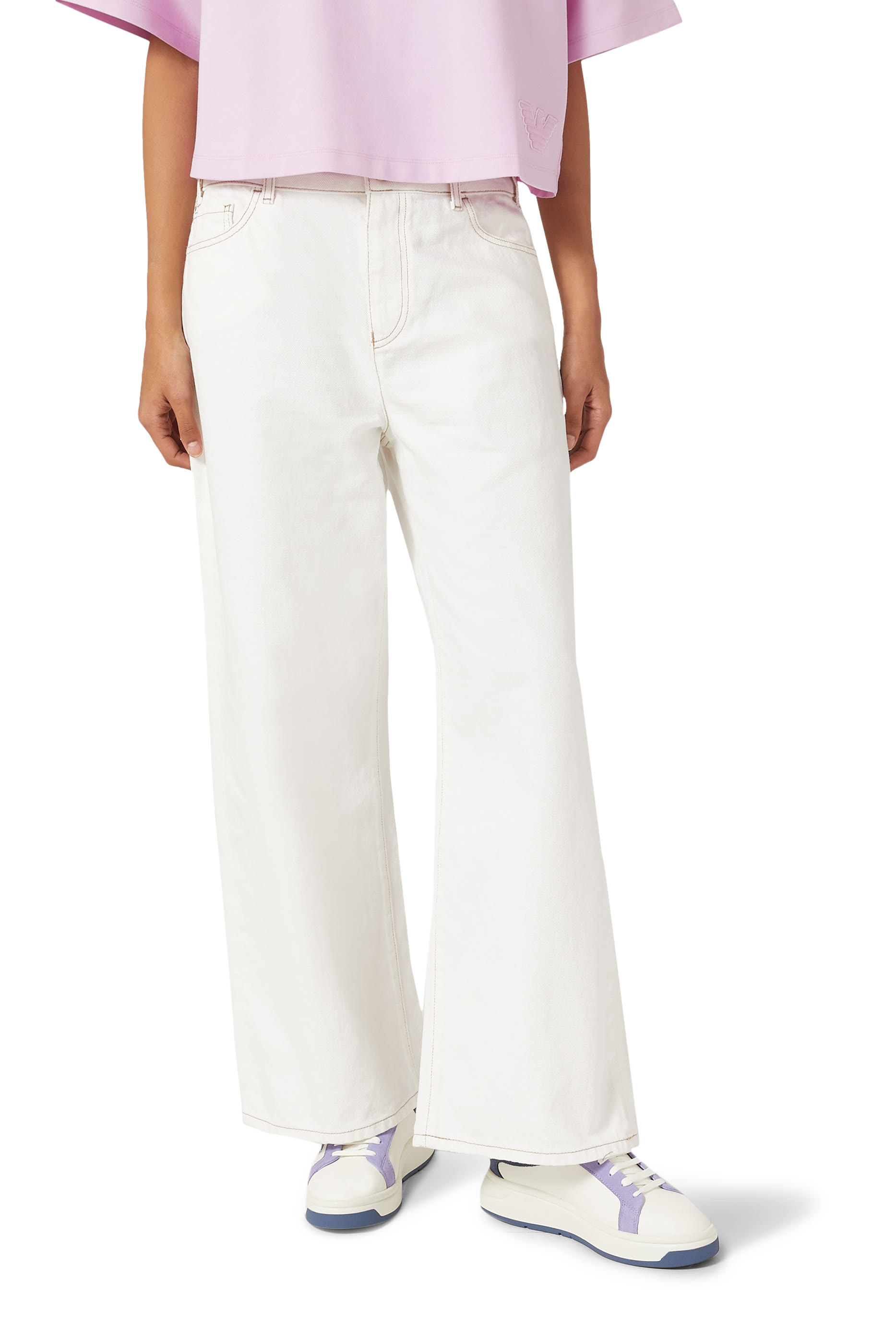 سنيكرز بحلية شعار الماركة