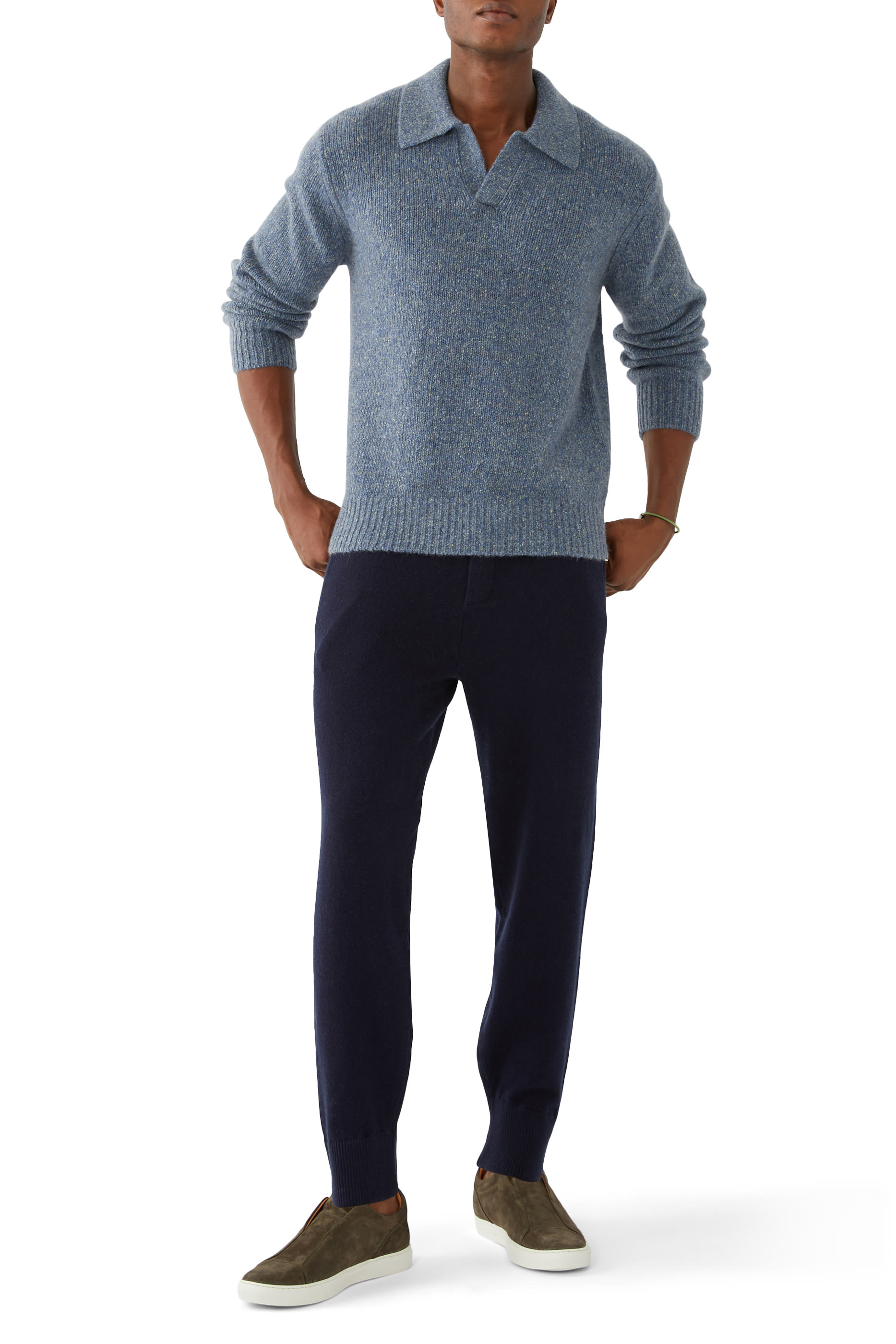 كنزة بولو منسوجة بياقة عالية مفتوحة