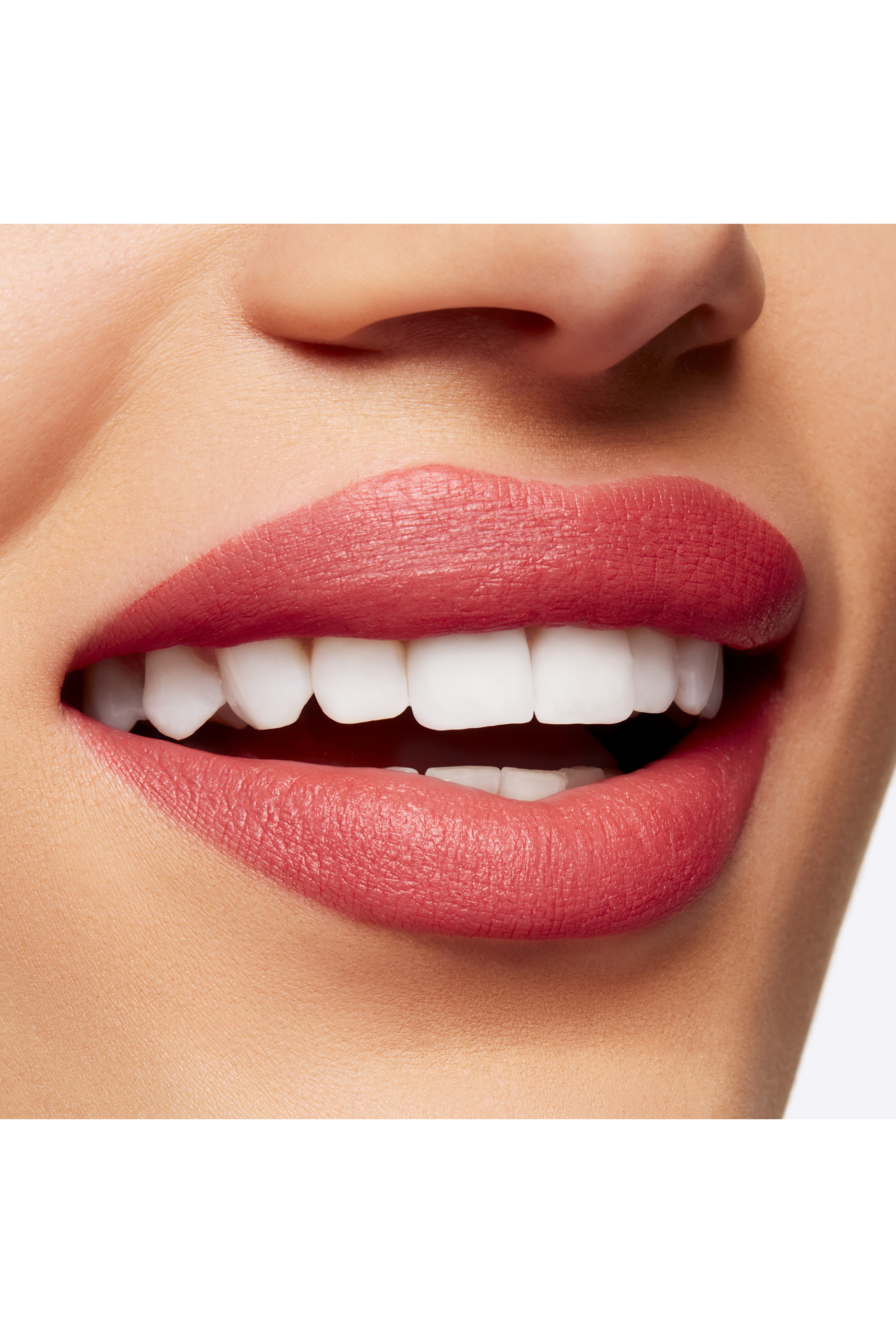 أحمر شفاه باودر كيس فيلفيت بلور سليم ستيك