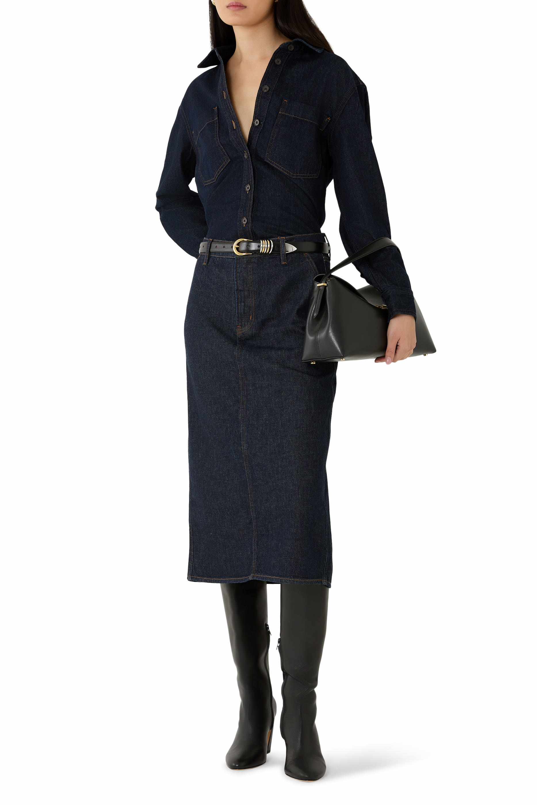 تنورة بقصة ضيقة