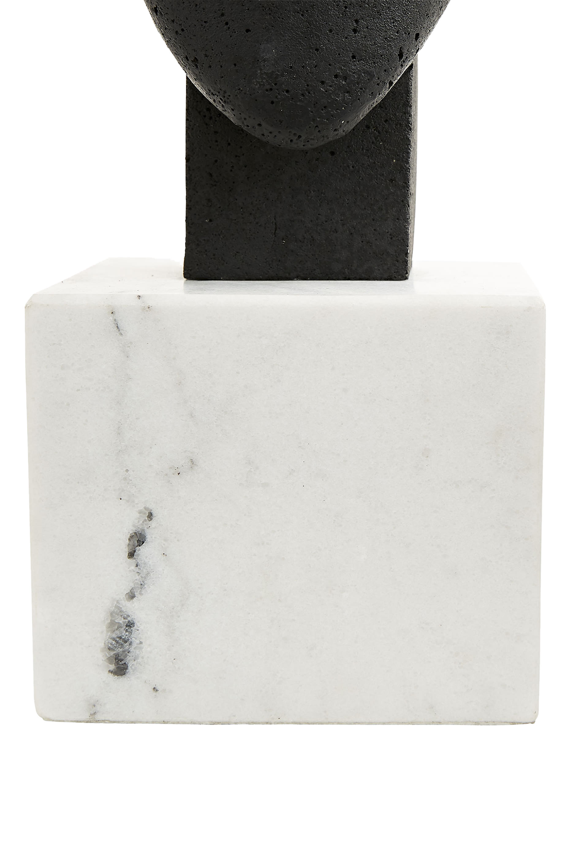 قطعة ديكور إيزا