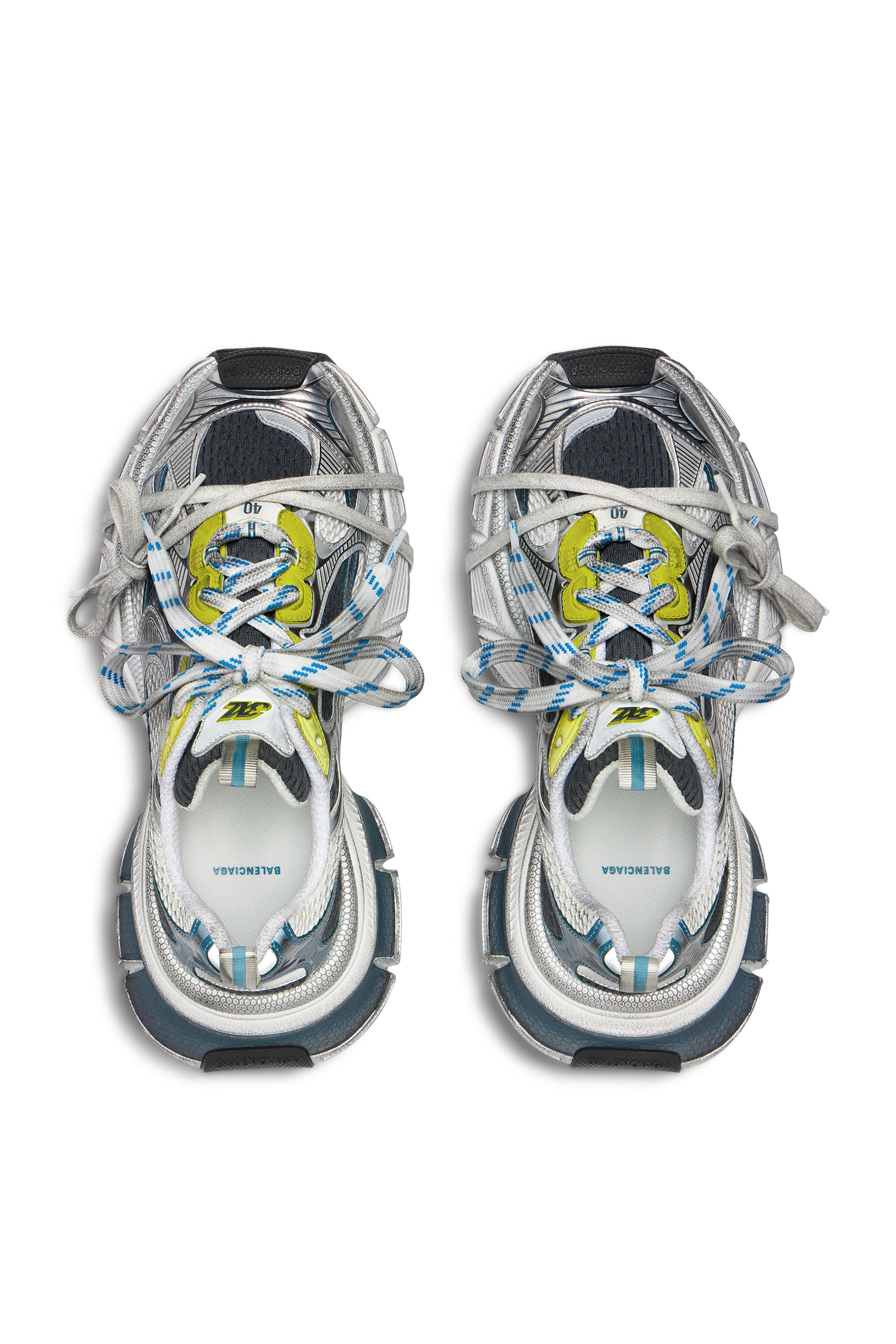 سنيكرز 3 اكس إل