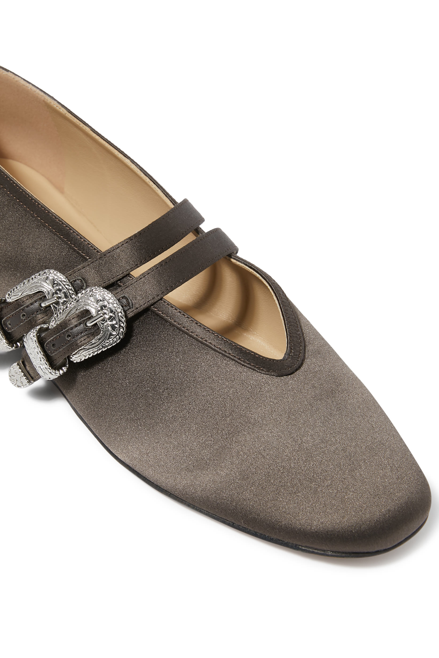 حذاء كلوديا سهل الارتداء