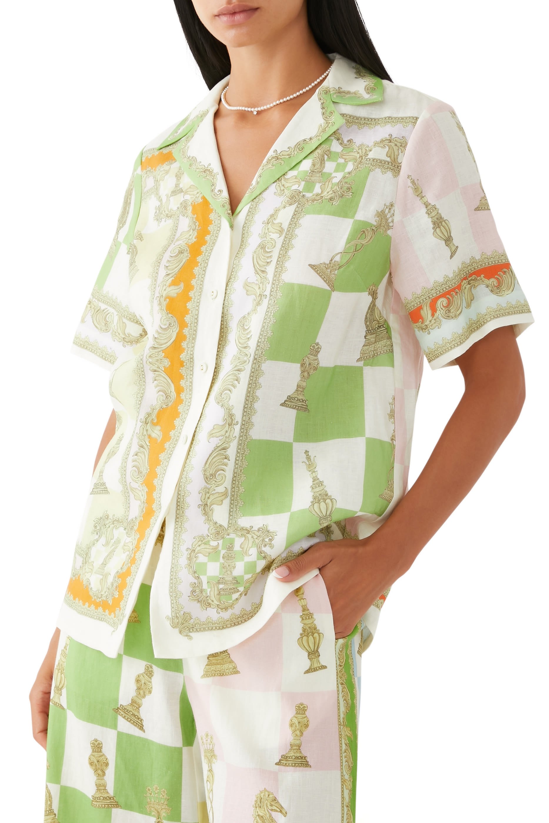 قميص بطبعات شيطرنج كتان