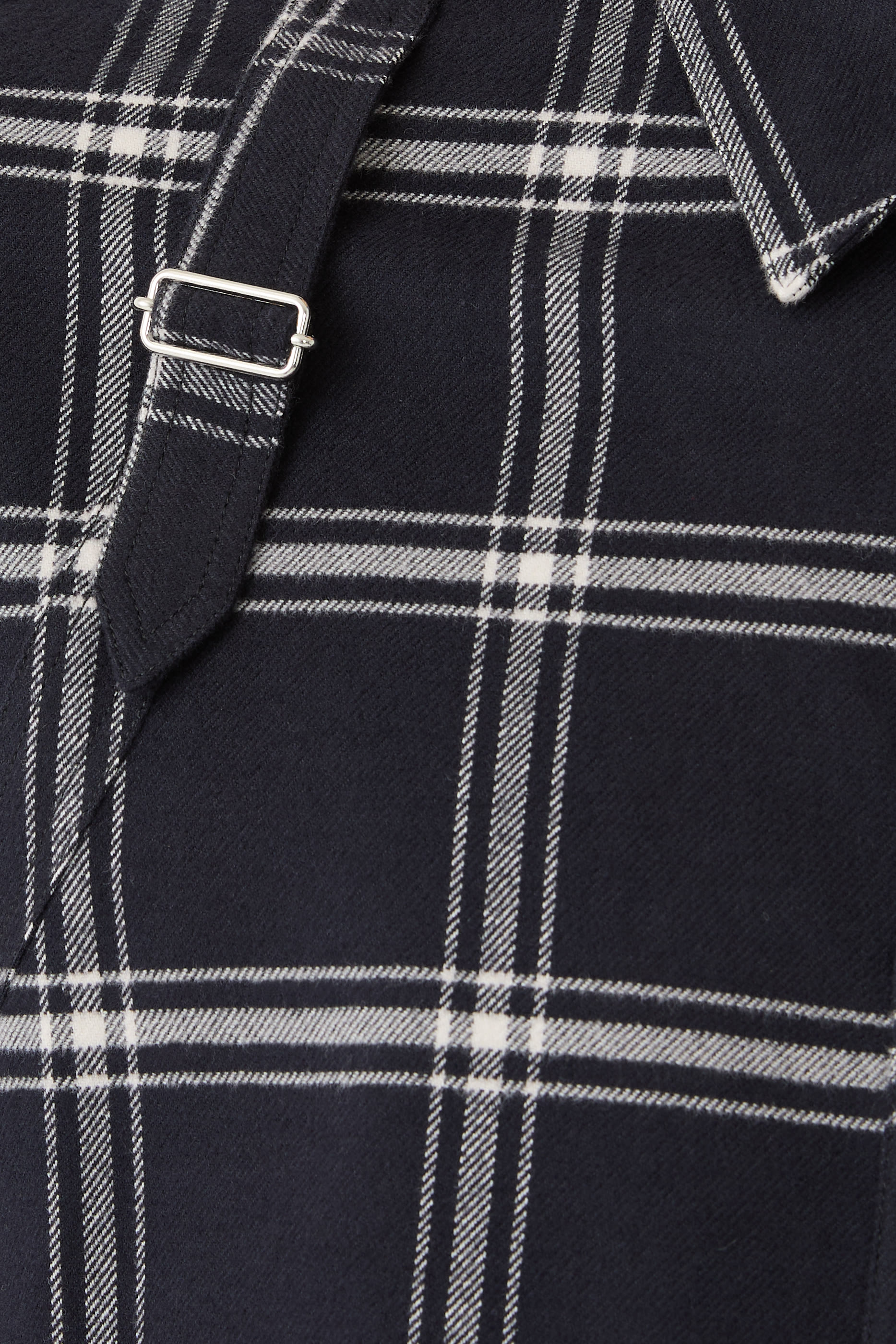 قميص توين نيدل هارنيس