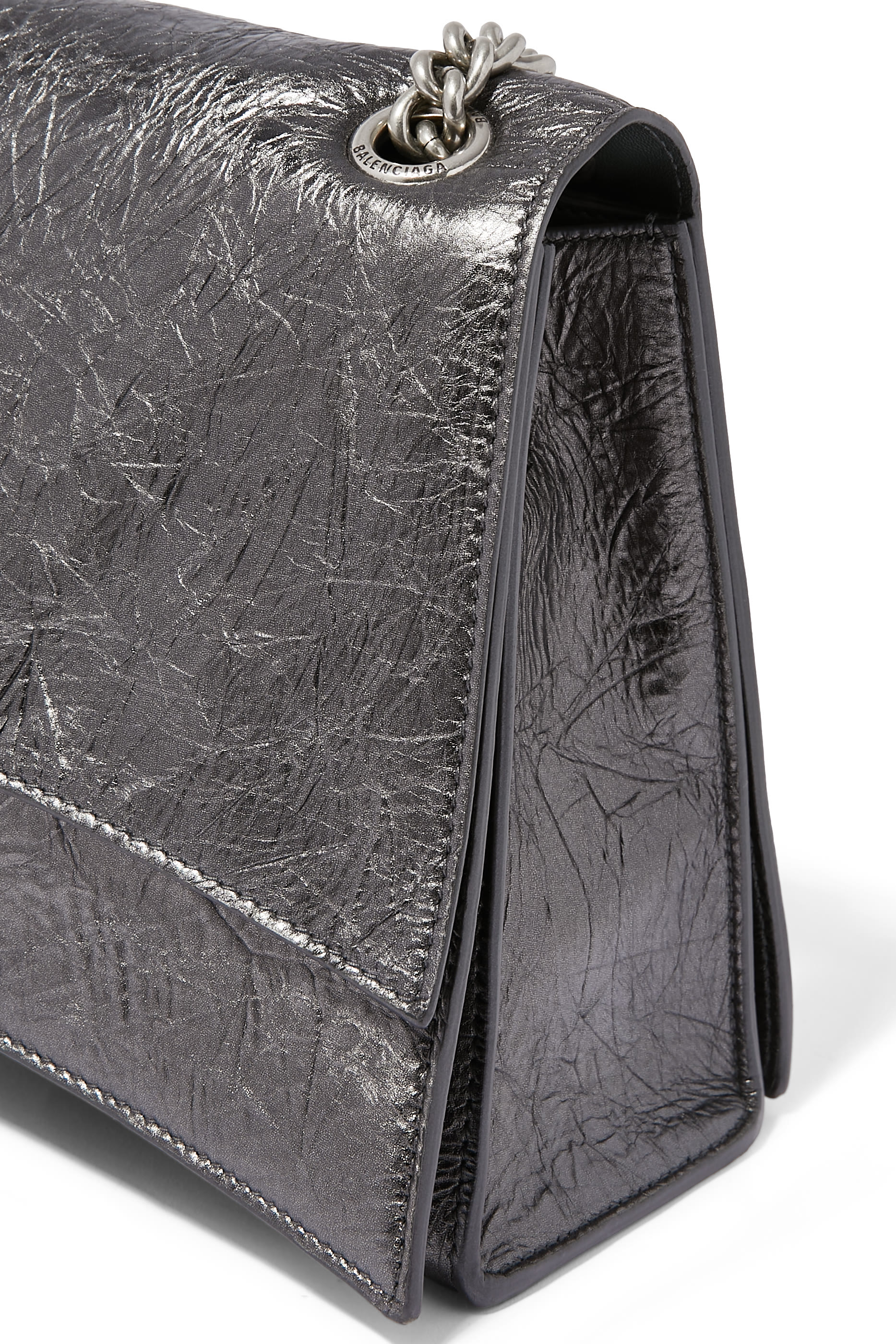 حقيبة كراش متوسطة بسلسلة