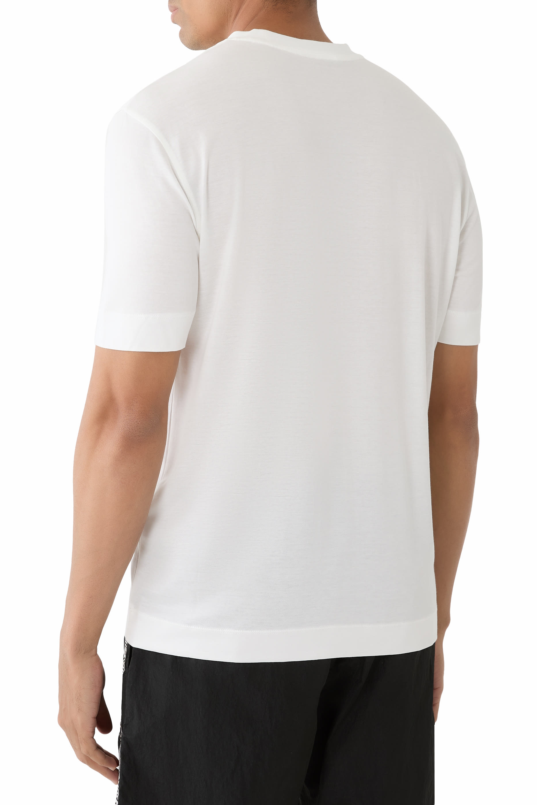 تيشيرت بشعار الماركة