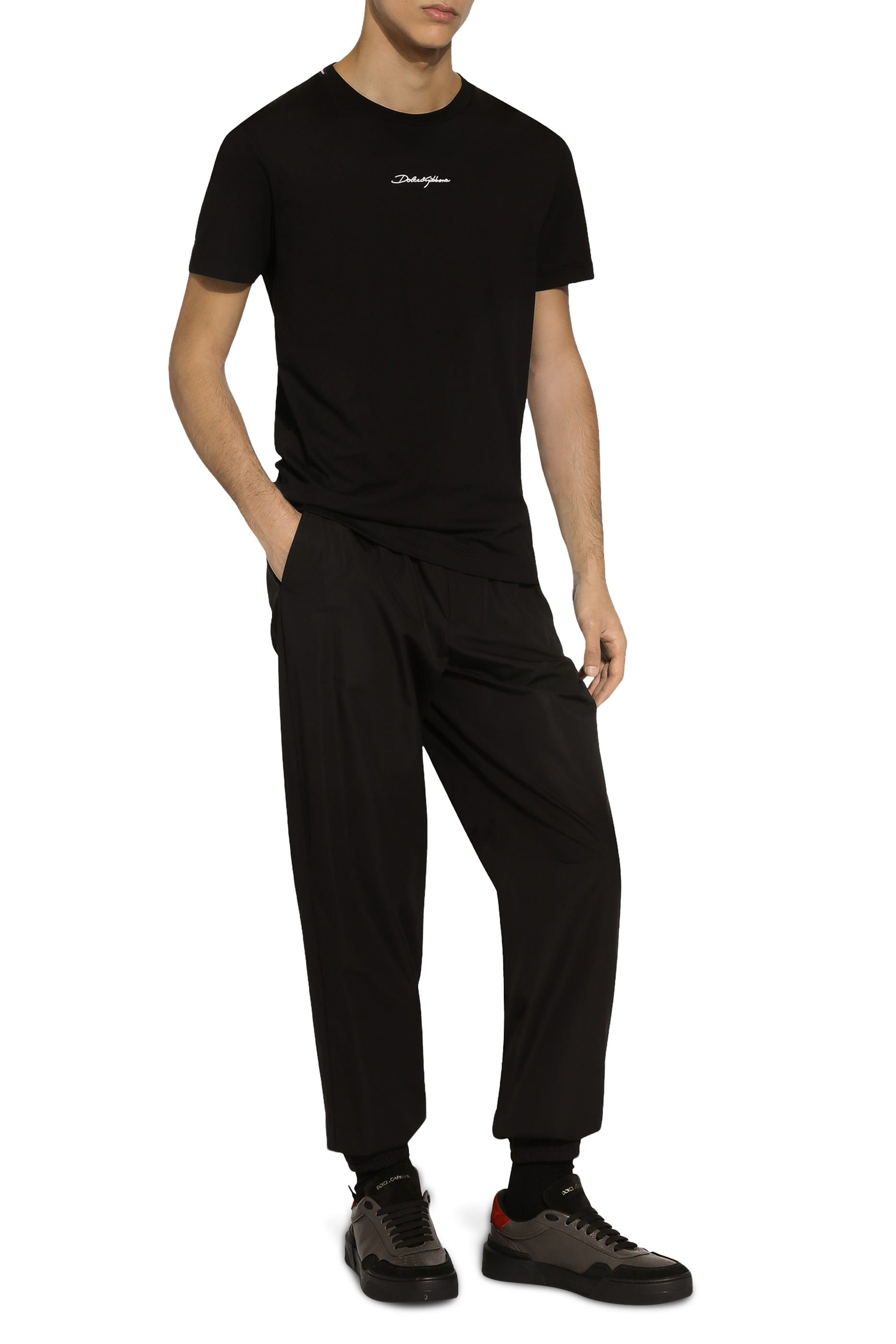 تيشيرت بشعار الماركة قطن