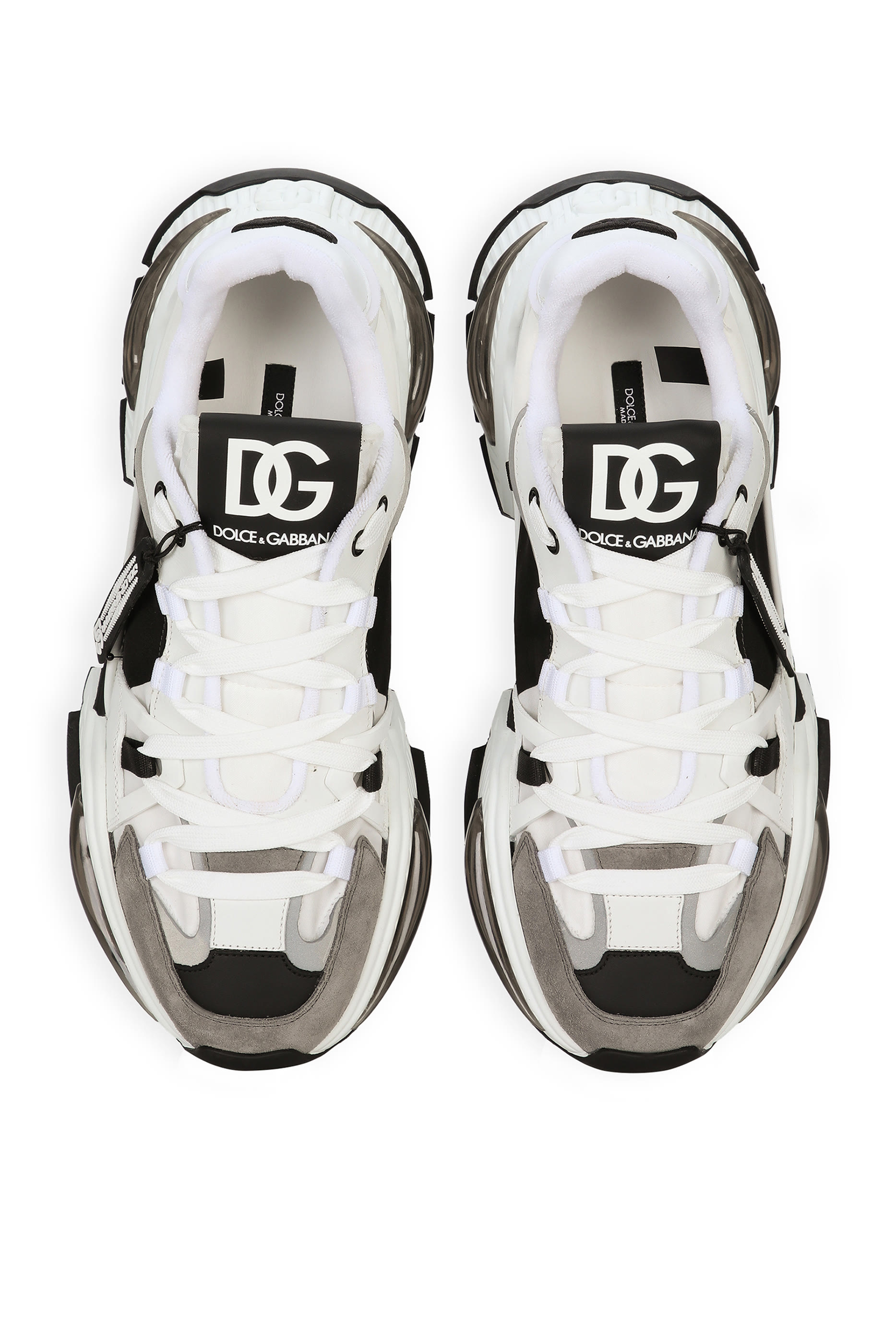 سنيكرز إيرماستر بخامات متنوعة