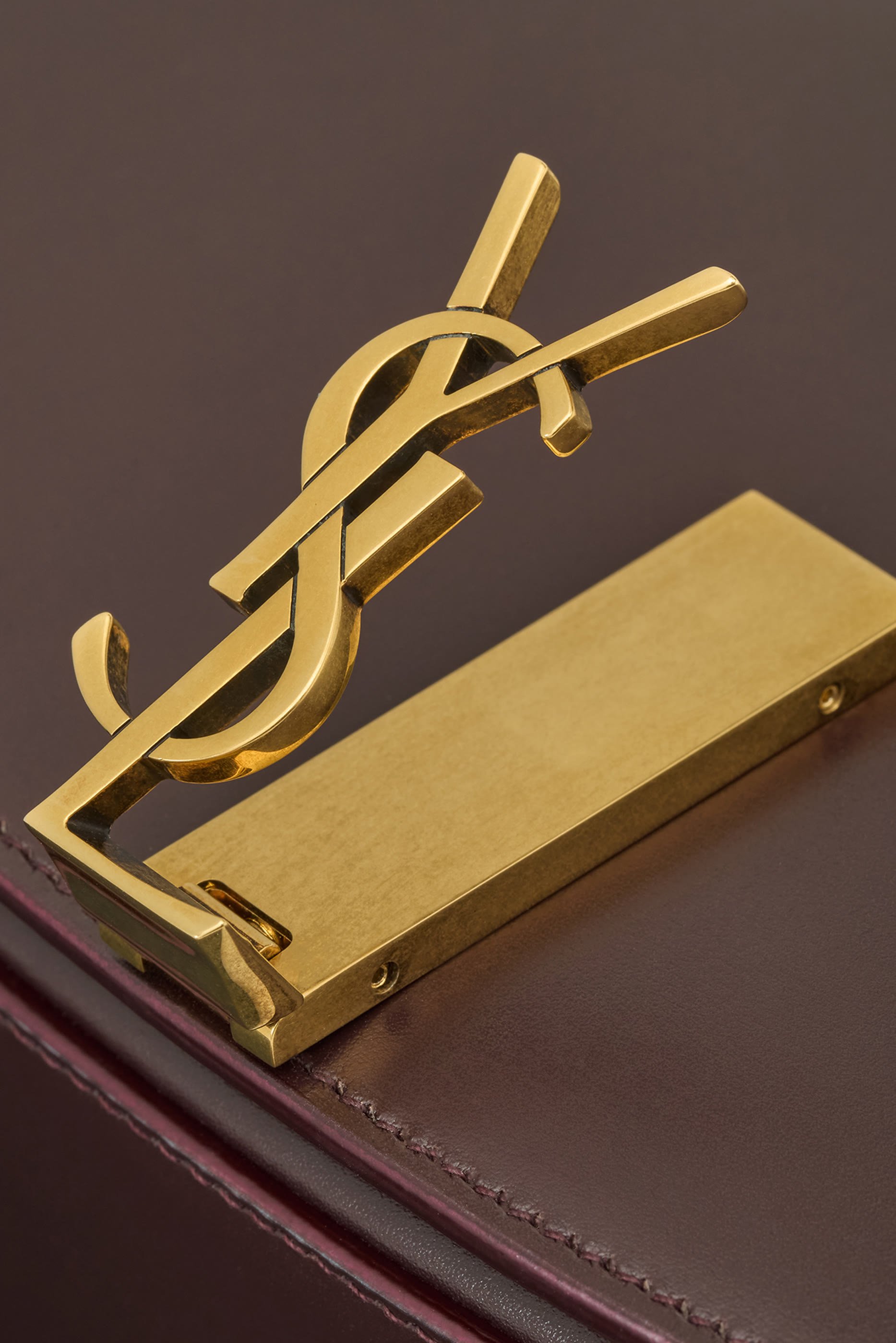 حقيبة فولتير صغيرة جلد مطاطي