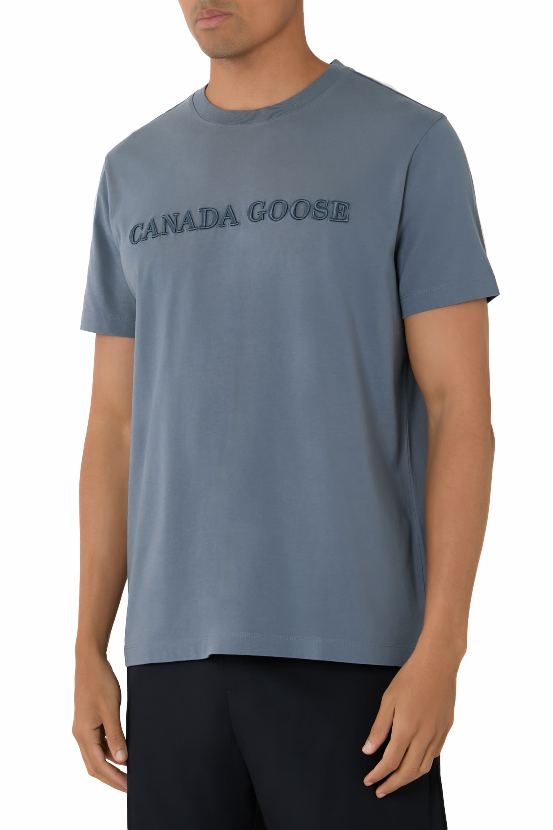 تيشيرت إيميرسن بياقة ضيقة وتطريز