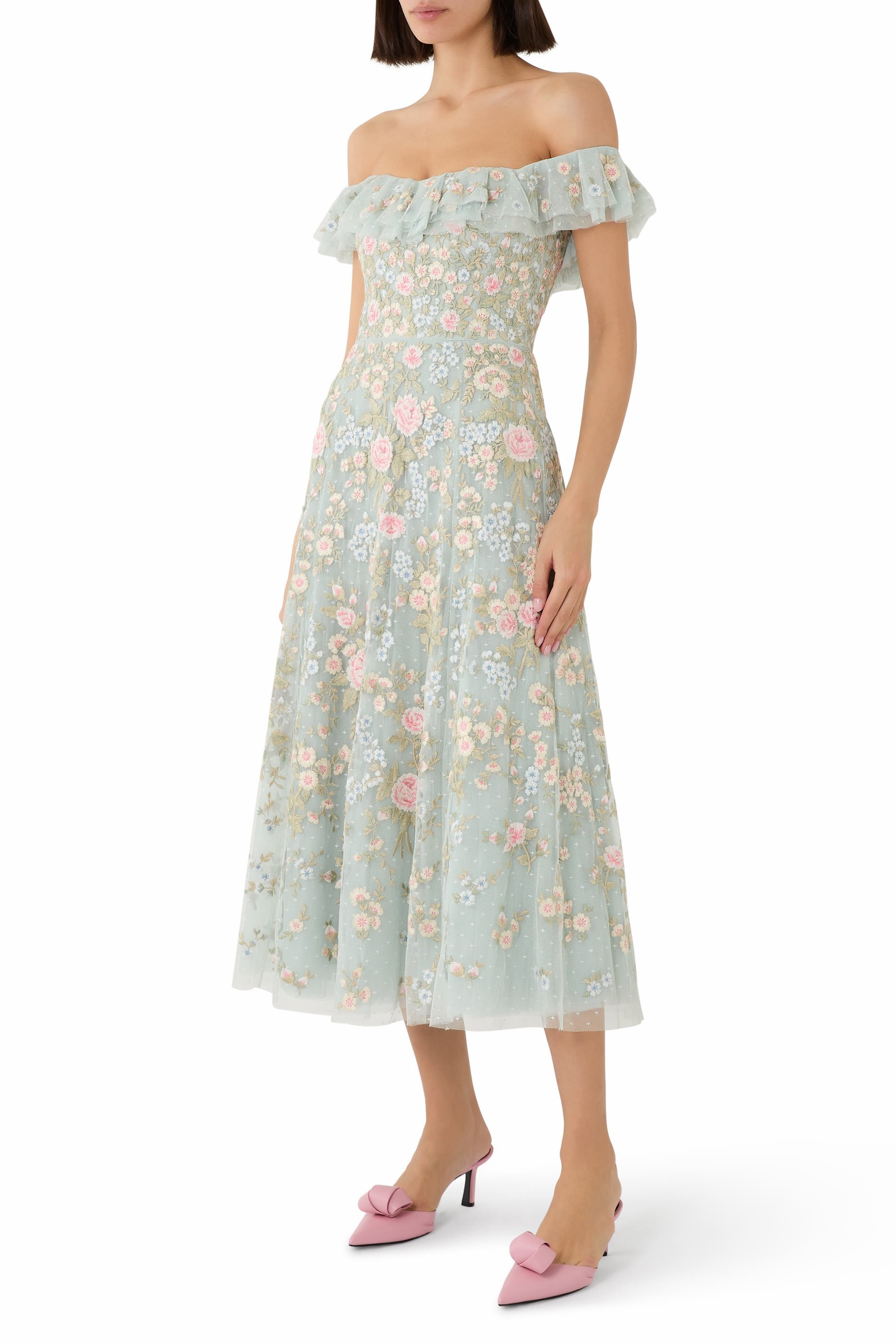 فستان بالرينا أنتوانيت بكتف مكشوف ونقشة زهور