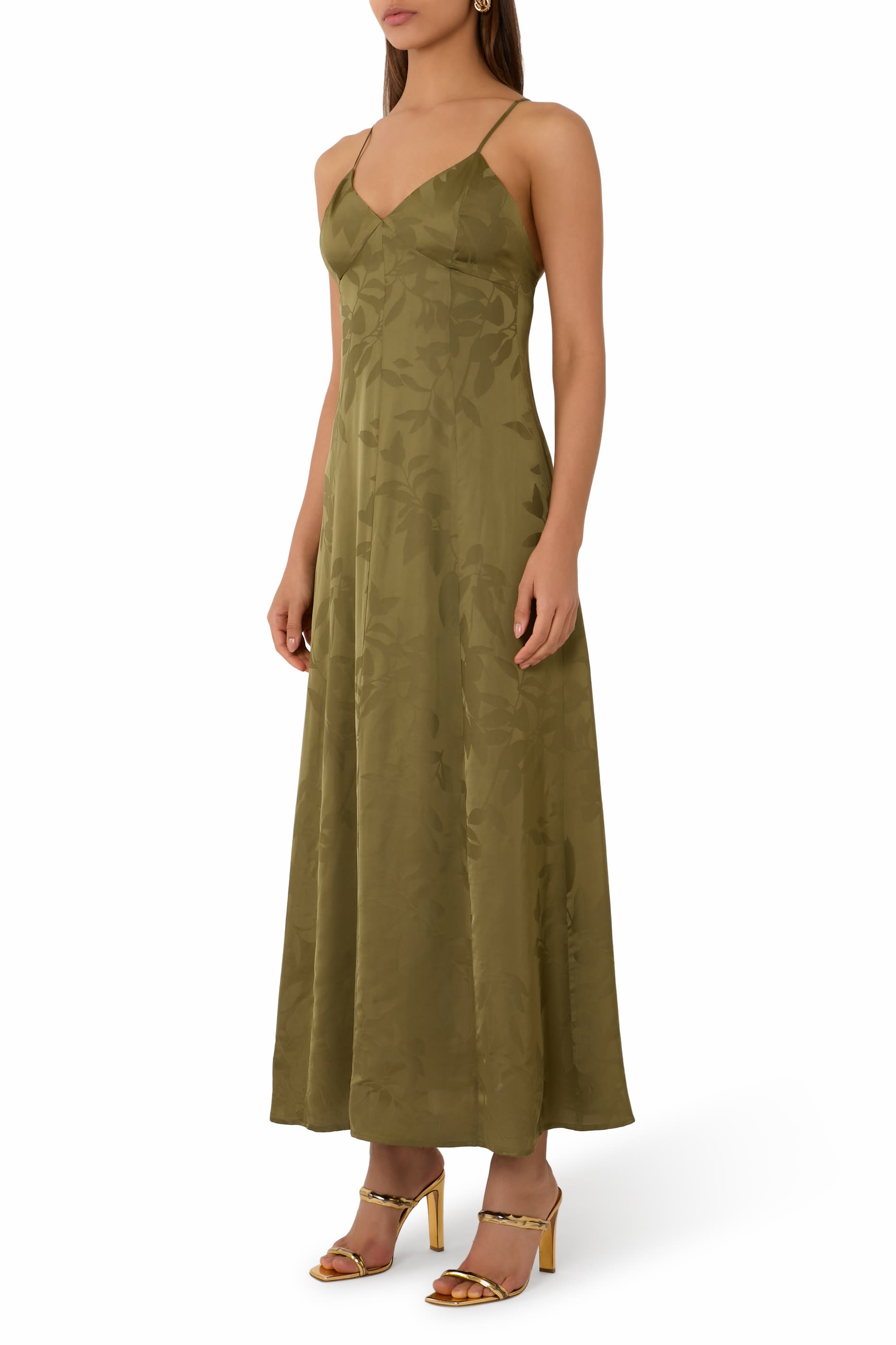 فستان طويل درابيه