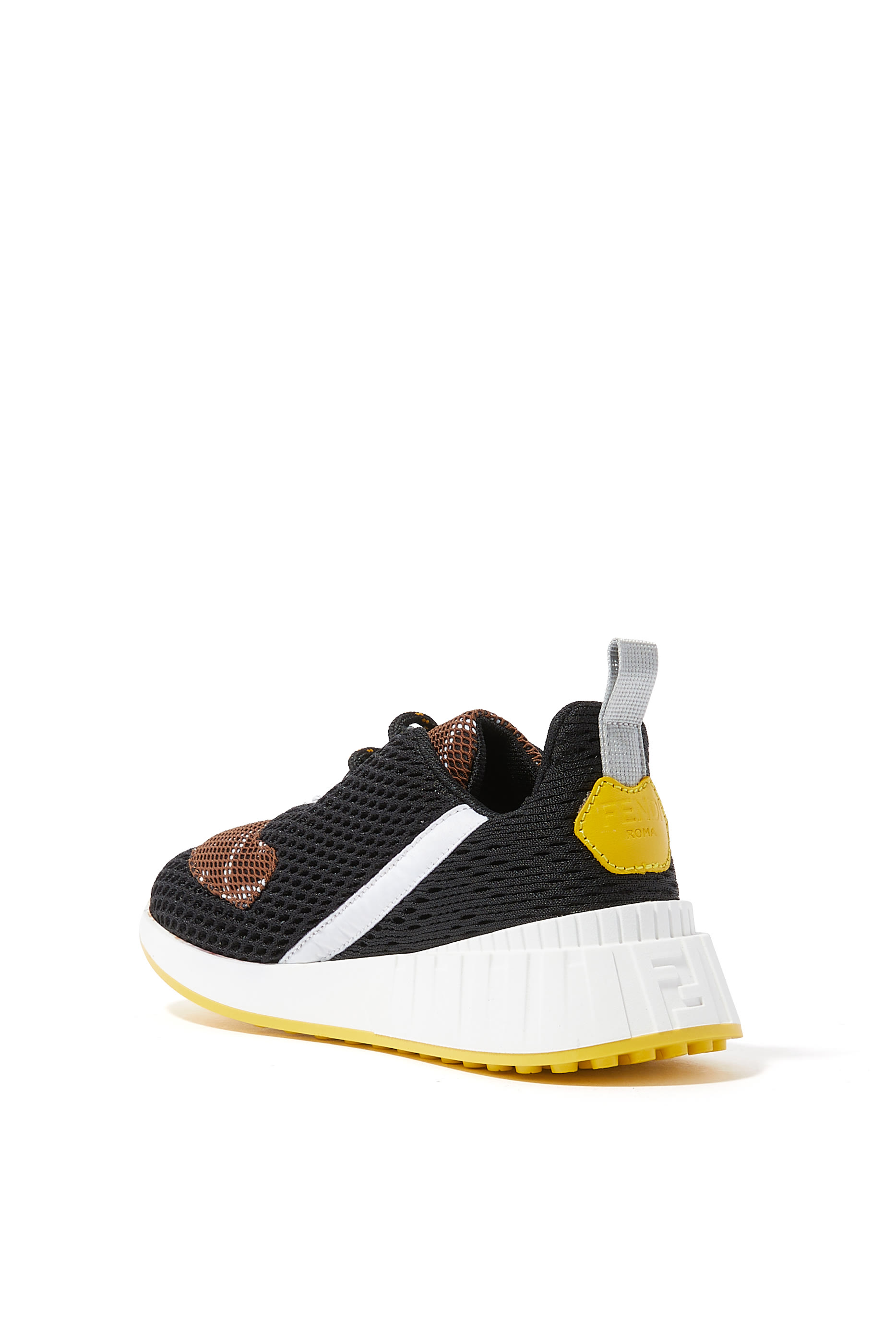 سنيكرز بشعار الماركة للأطفال