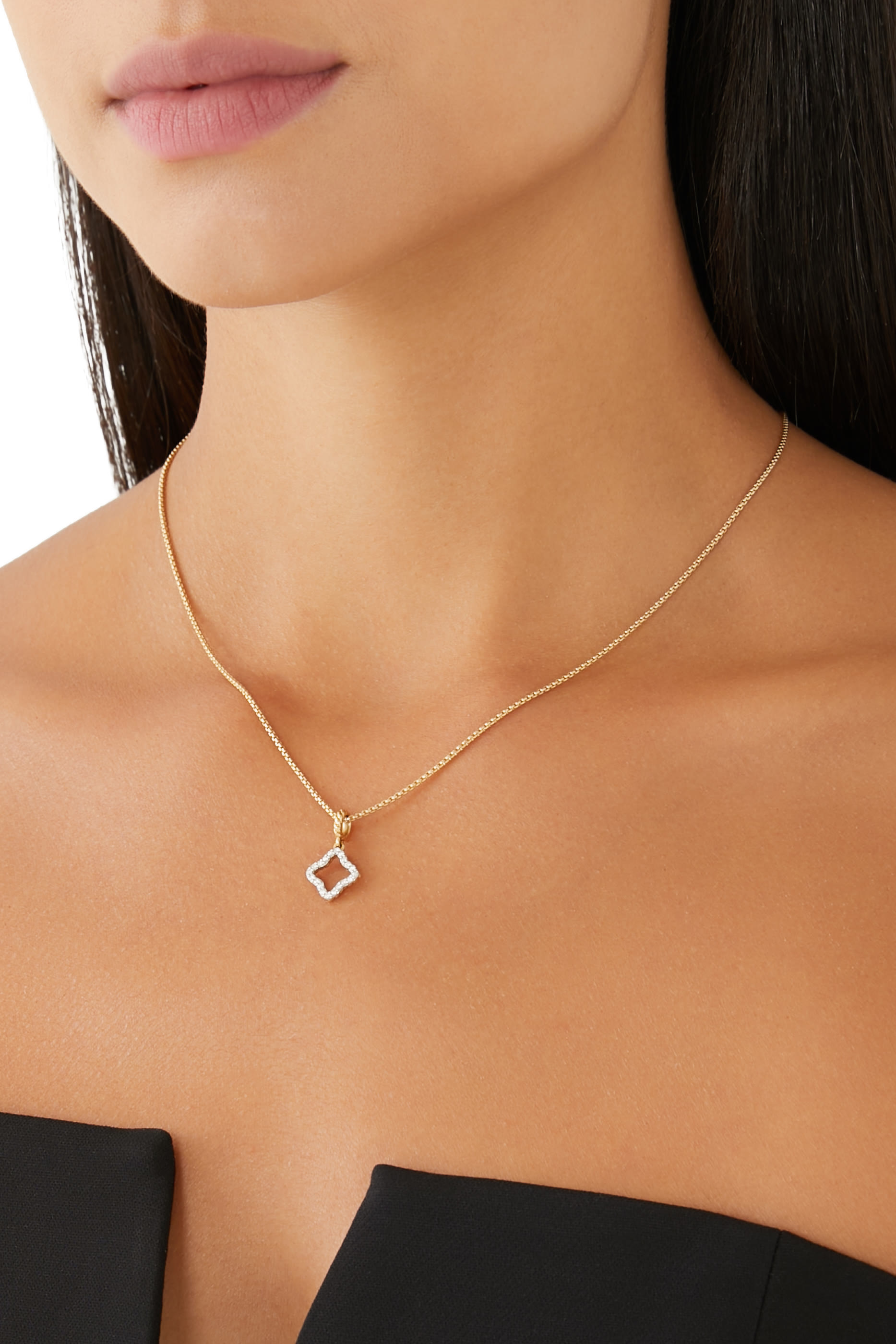 قلادة اميوليت بدلاية رباعية مرصعة بماس بافيه ذهب أصفر عيار 18