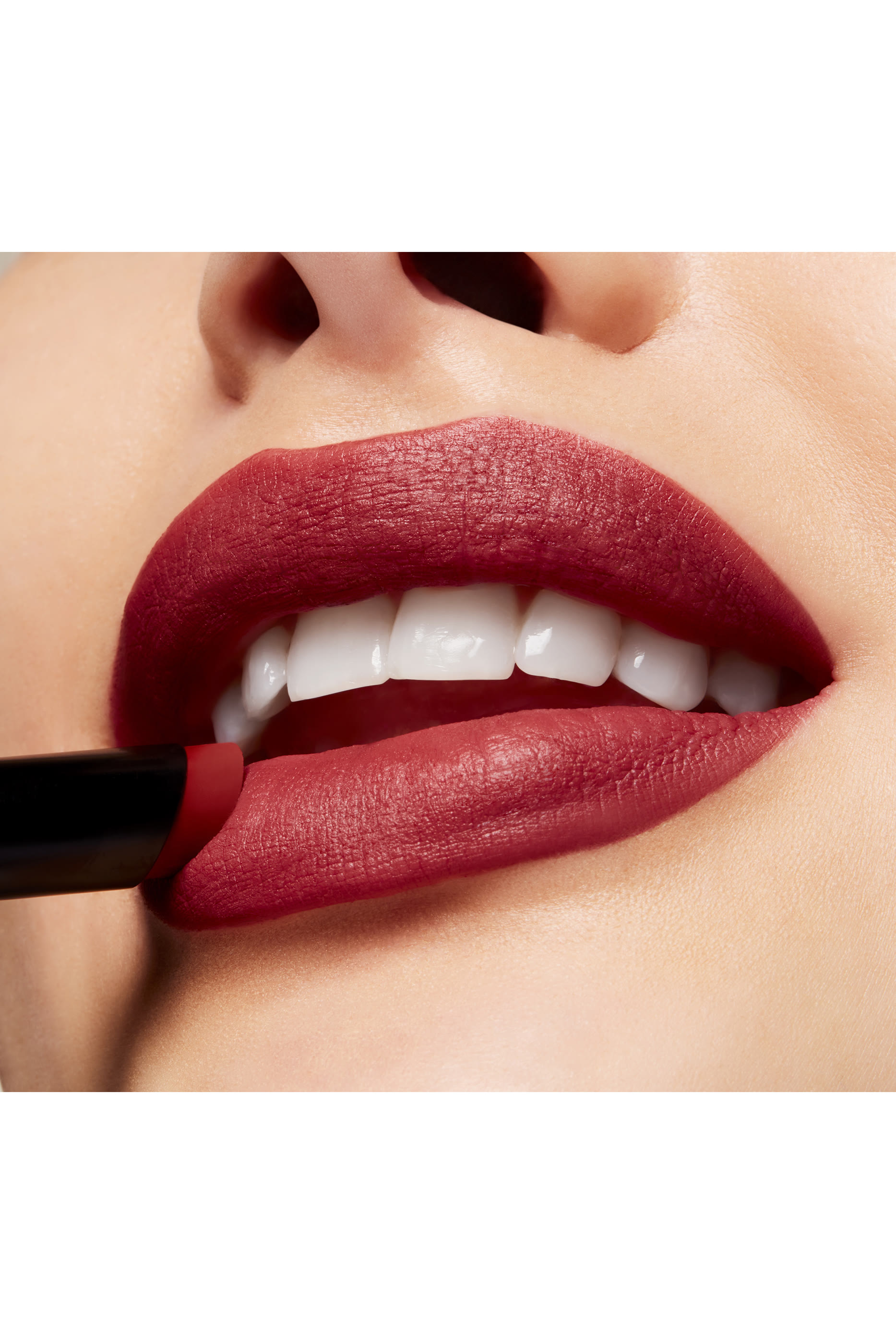 أحمر شفاه باودر كيس فيلفيت بلور سليم ستيك