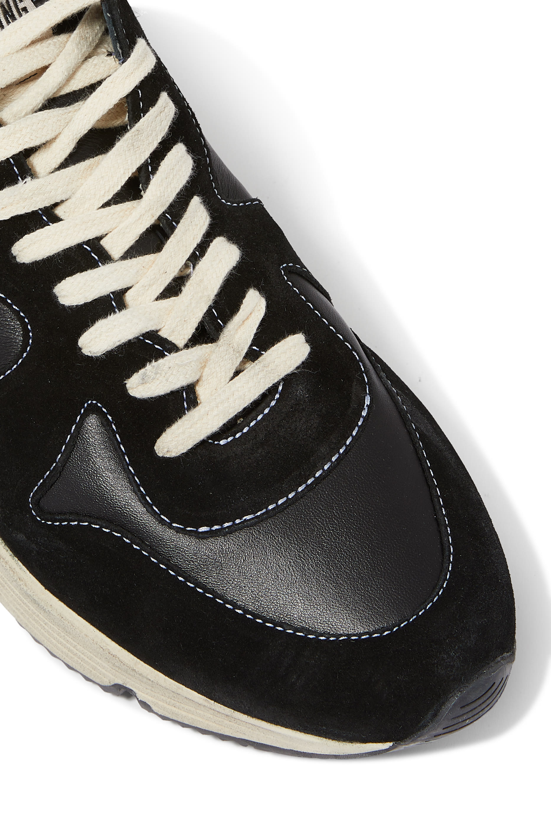 سنيكرز للجري بنعل سميك