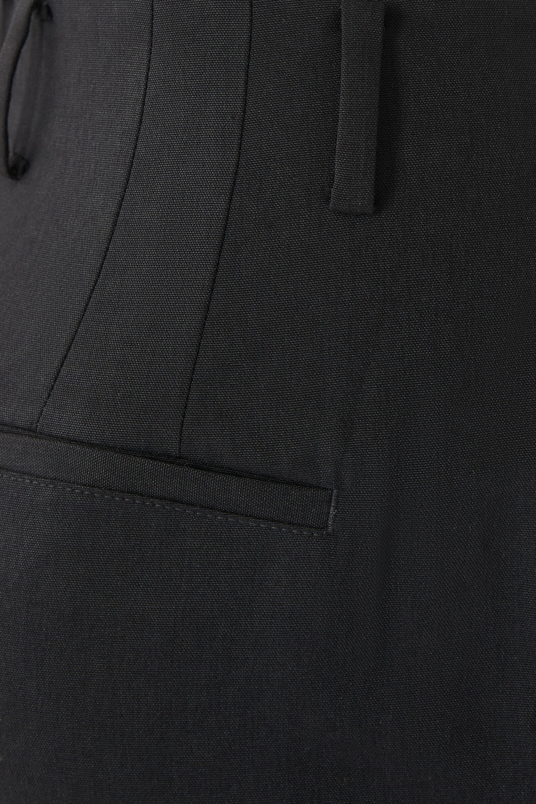 بنطال بطيات وخصر مرتفع بحزام