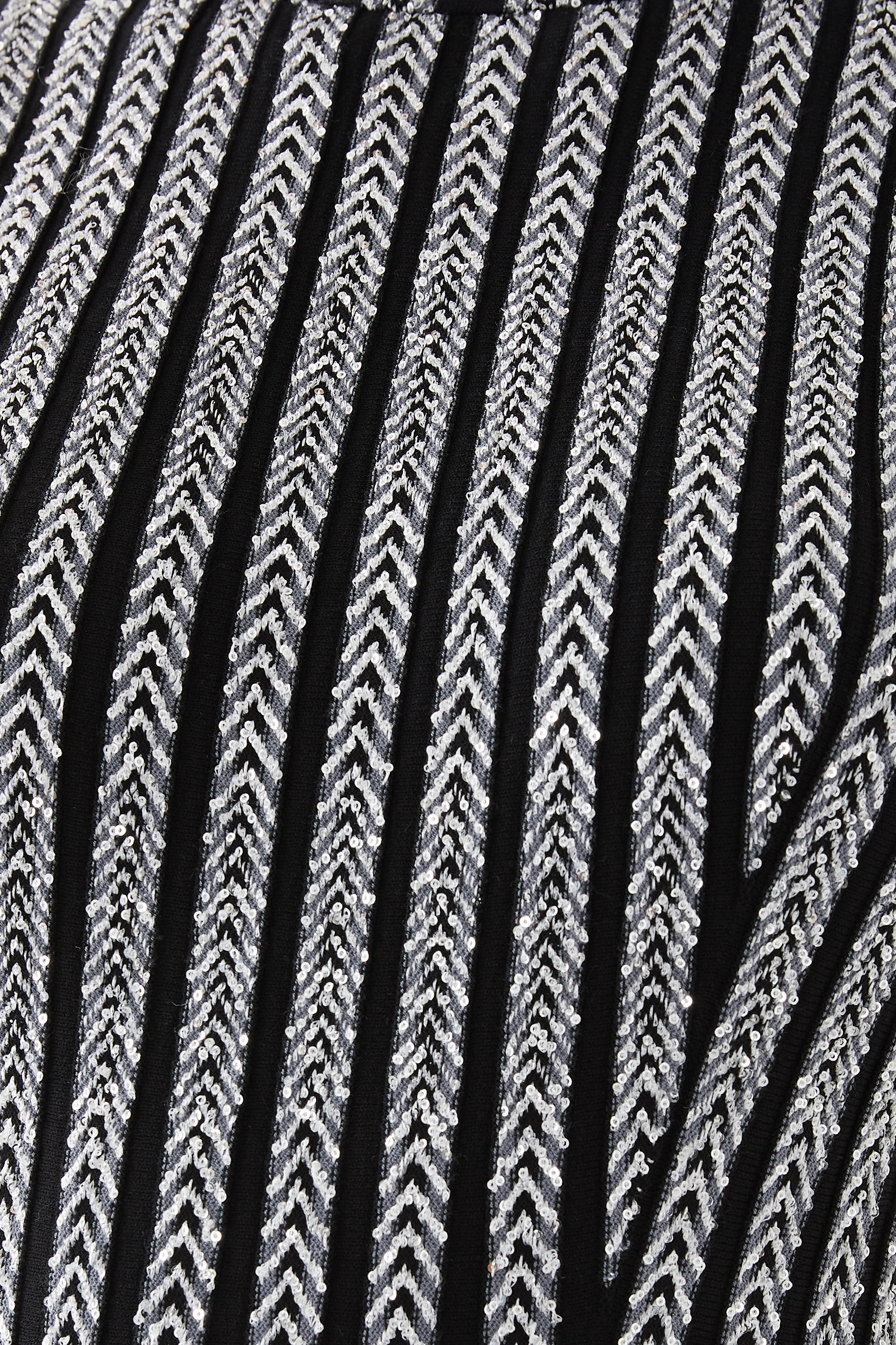 فستان منسوج محاك سادة مزين بترتر