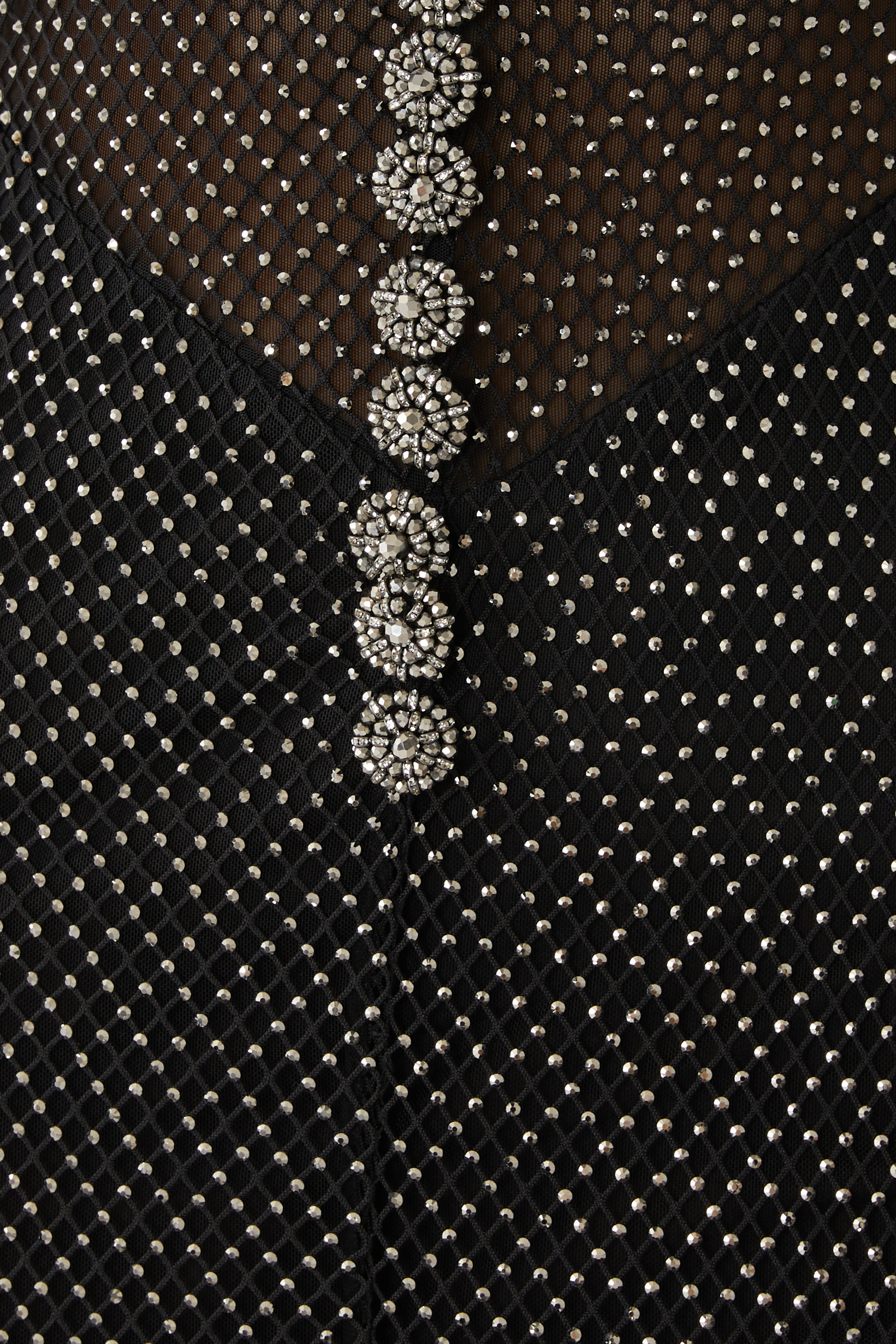 فستان طويل بتصميم متقاطع قماش شبكي مرصع بأحجار الراين