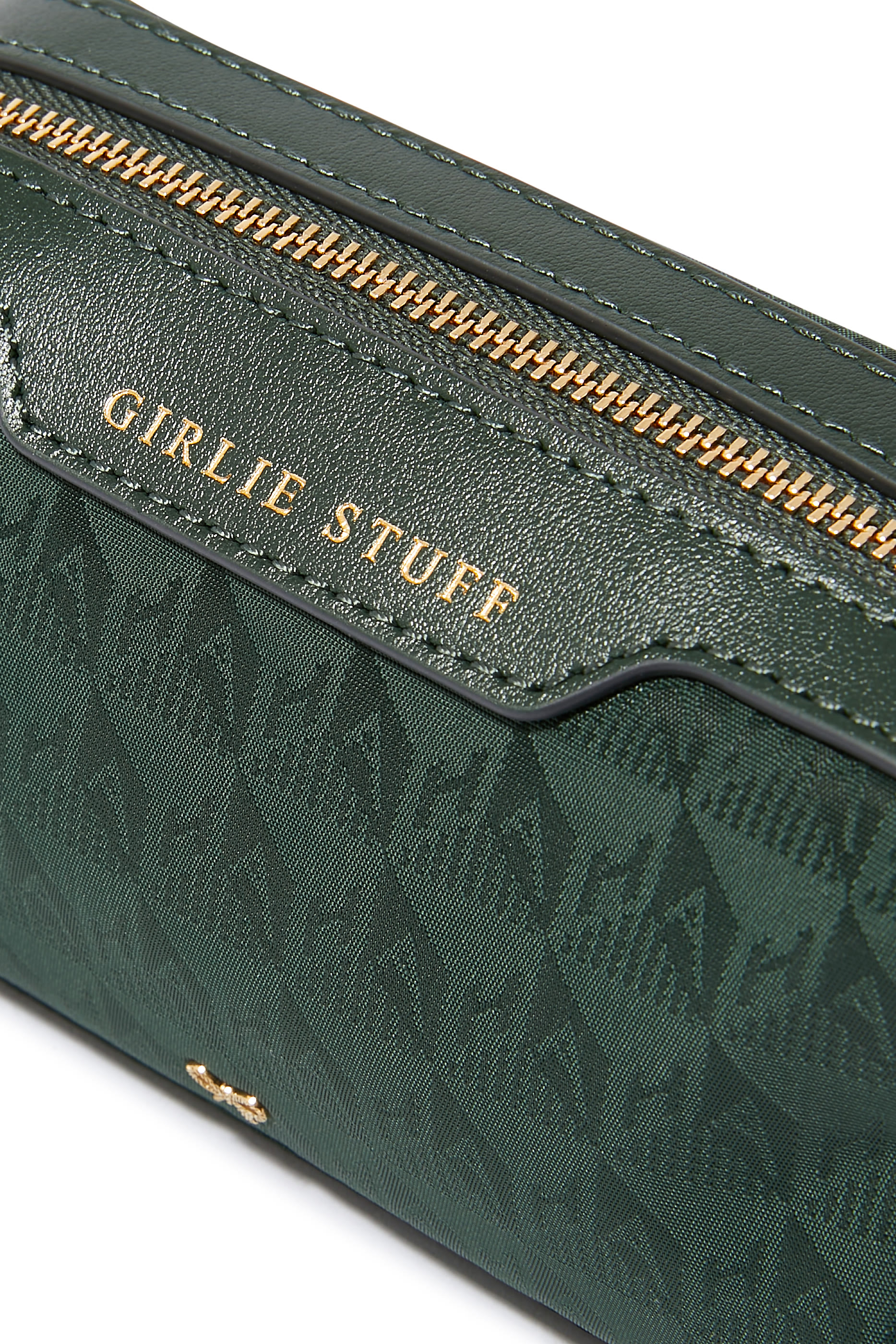 حقيبة صغيرة جيرلي ستاف بشعار الماركة