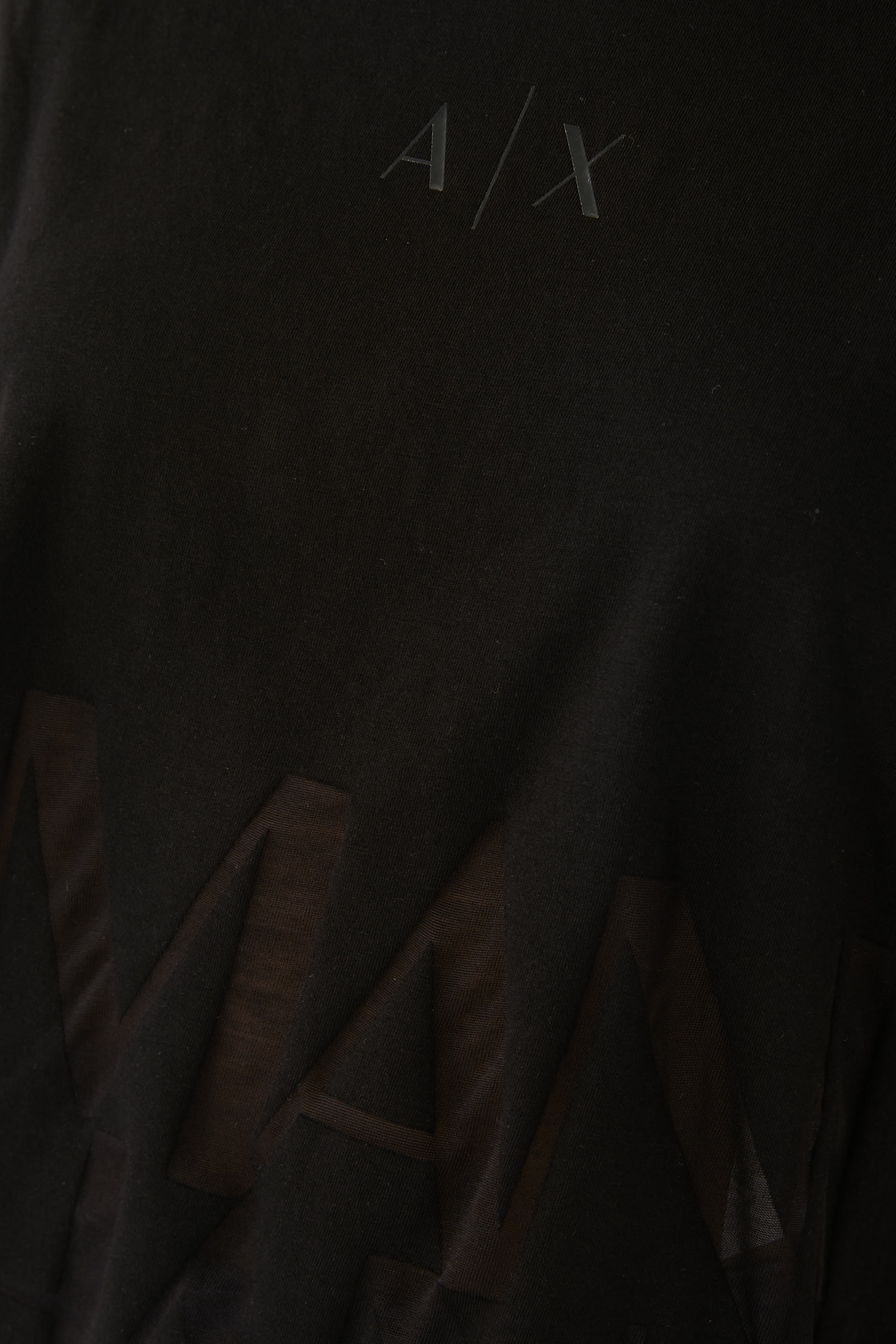 تيشيرت قصير بطبعة شعار الماركة