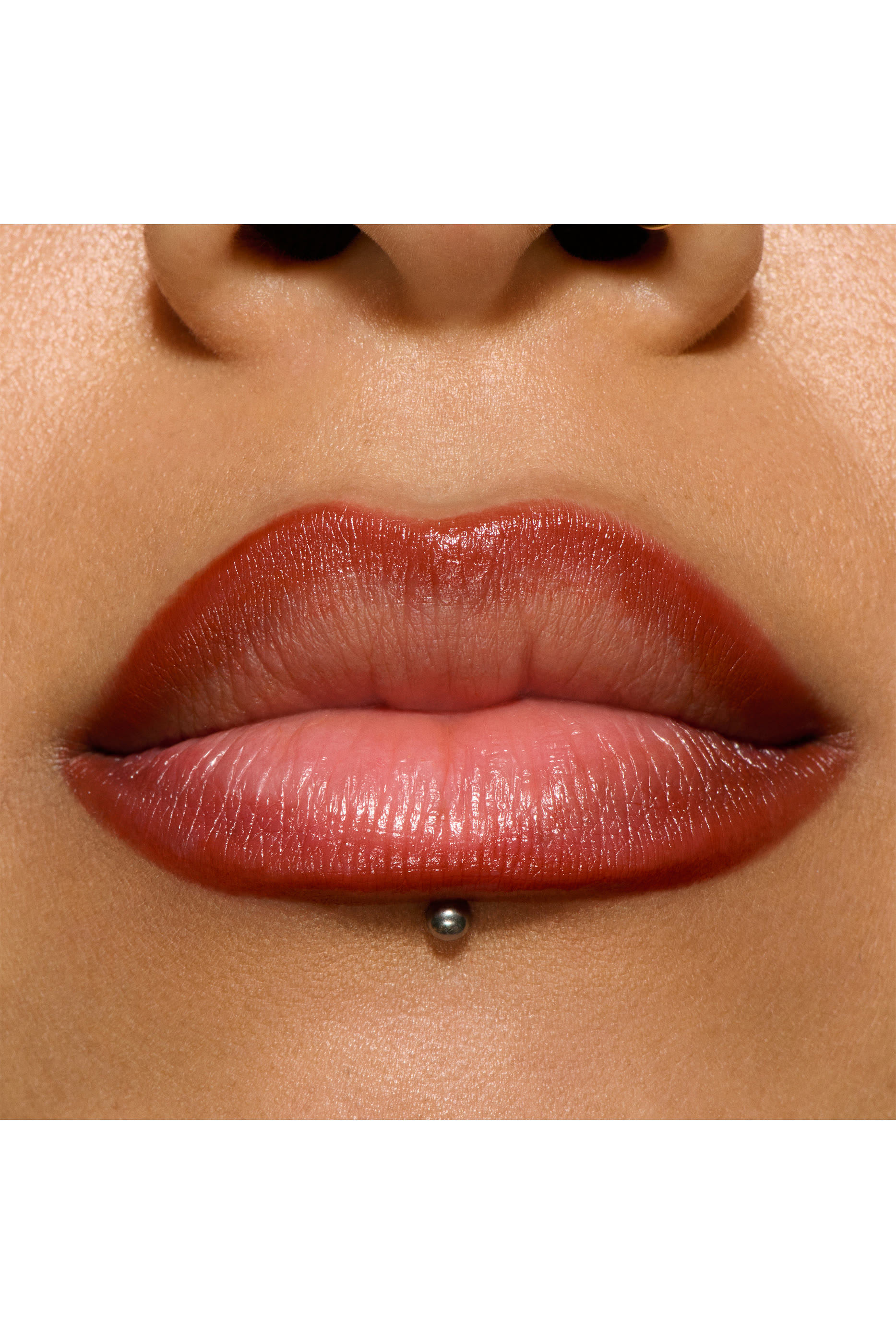 قلم شفاه ليبليزر لامع