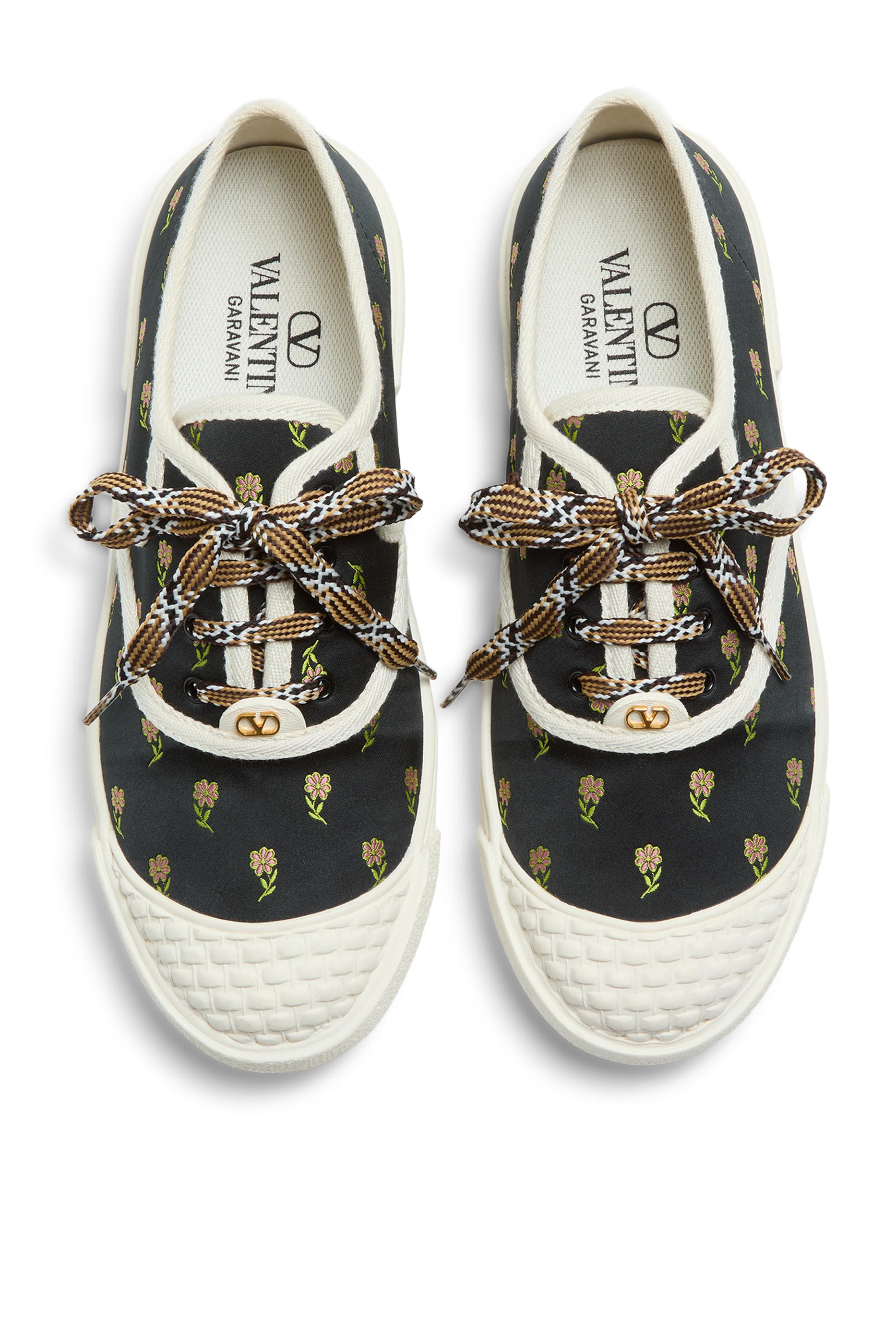 سنيكرز باي باي باي