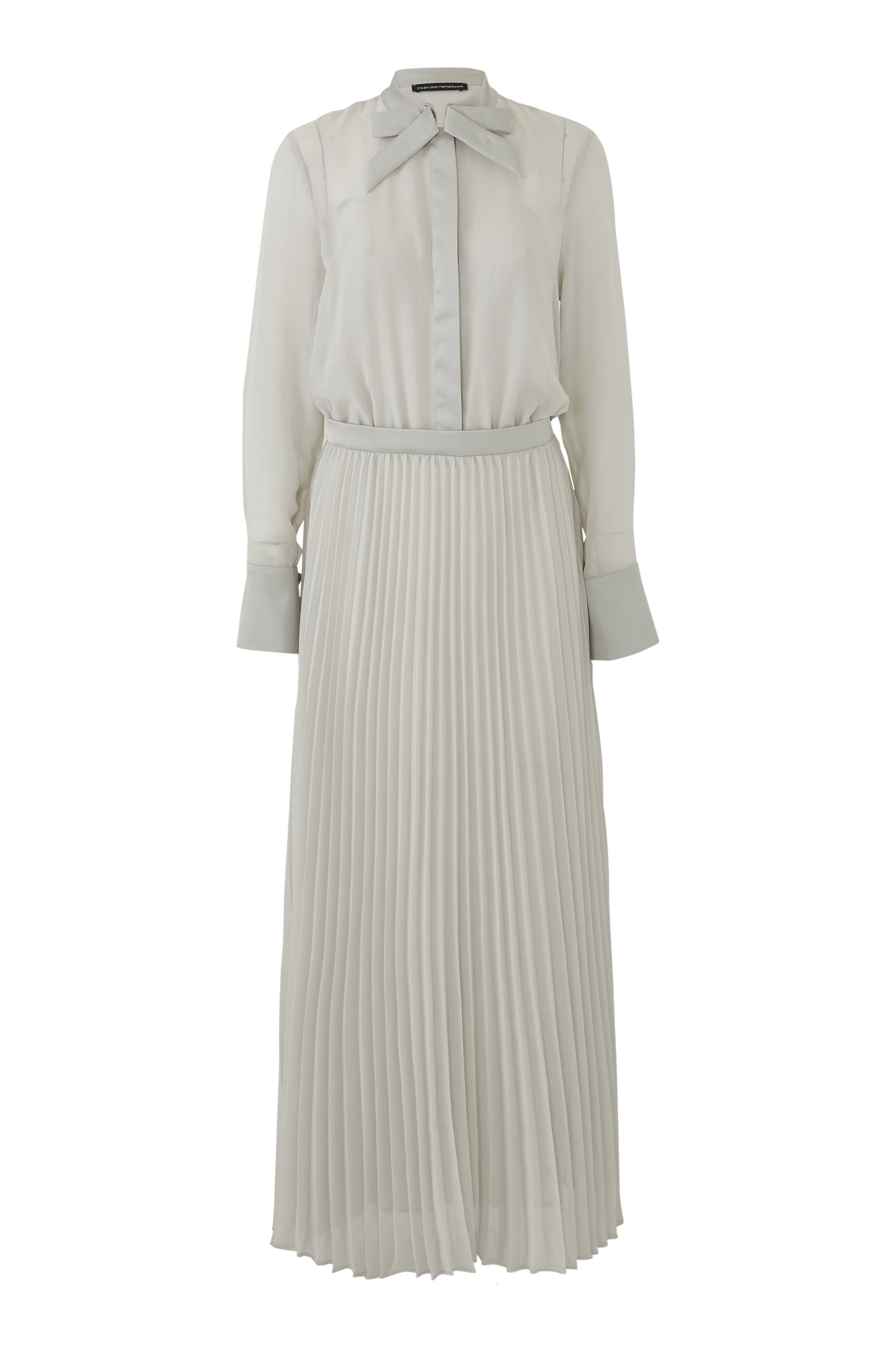 فستان طويل بطيّات جورجيت تقني