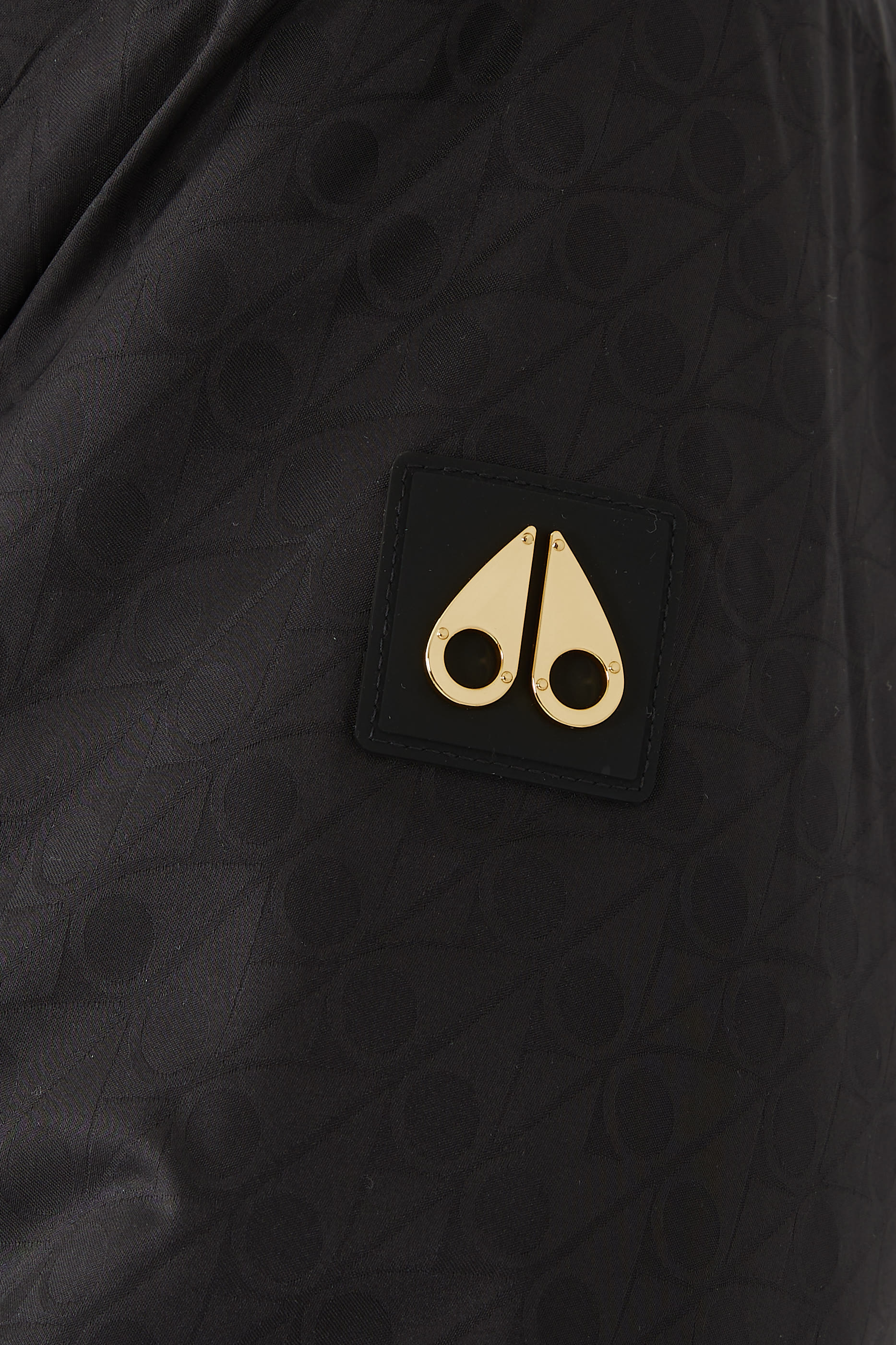 جاكيت بوردن بتصميم وجهين بحروف شعار الماركة ورقعة شعار الماركة