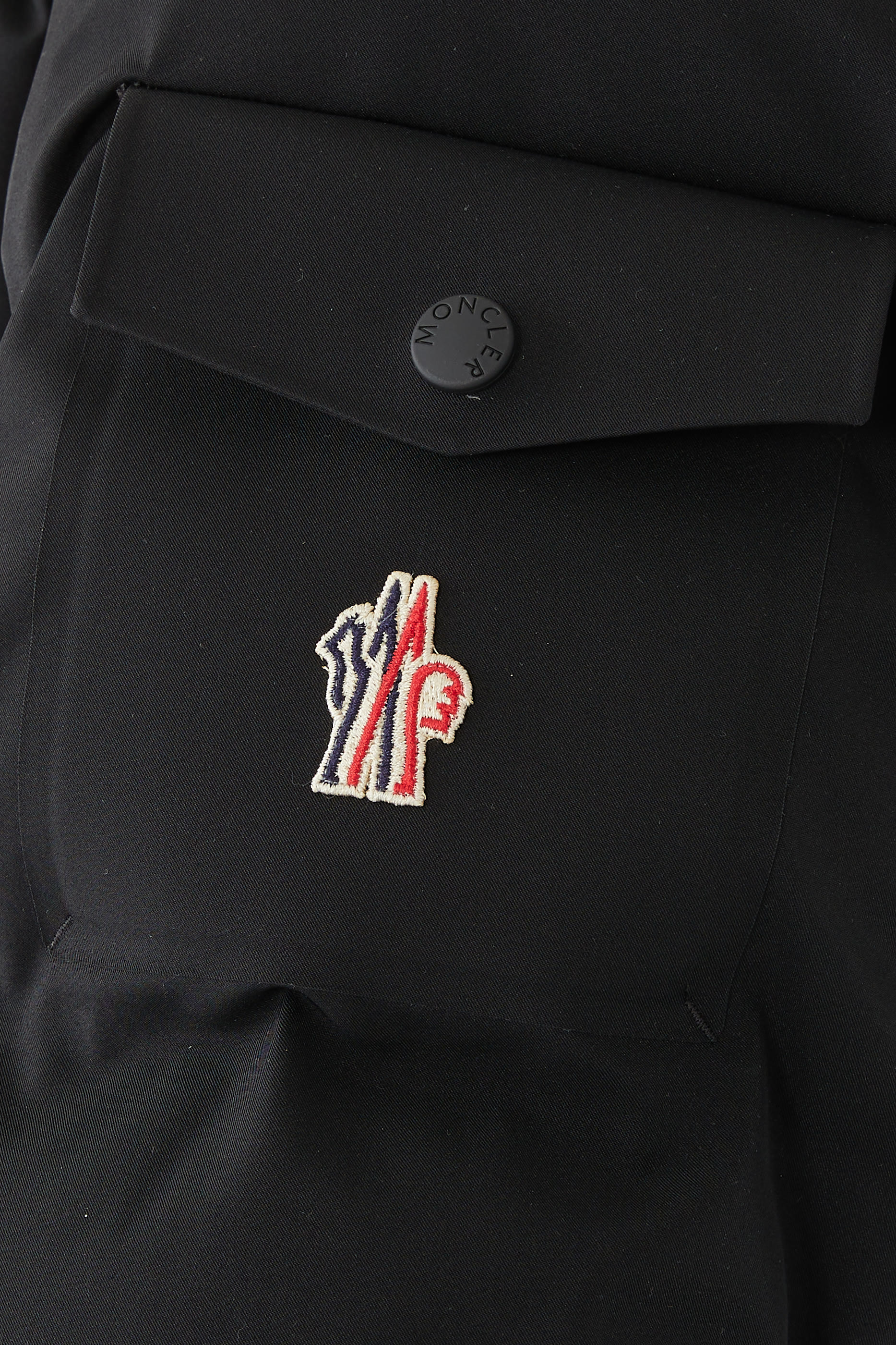 جاكيت مونتجيتك قصير مبطن