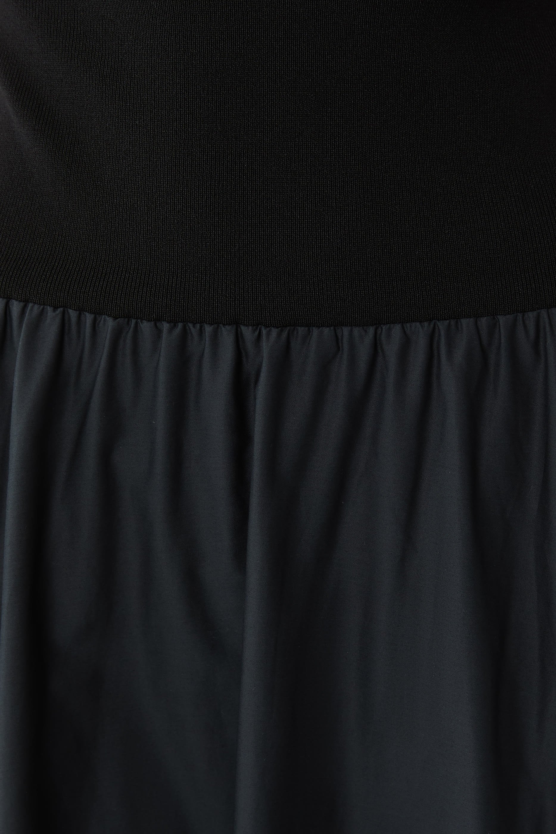 فستان بحافة مستديرة حرير شفاف