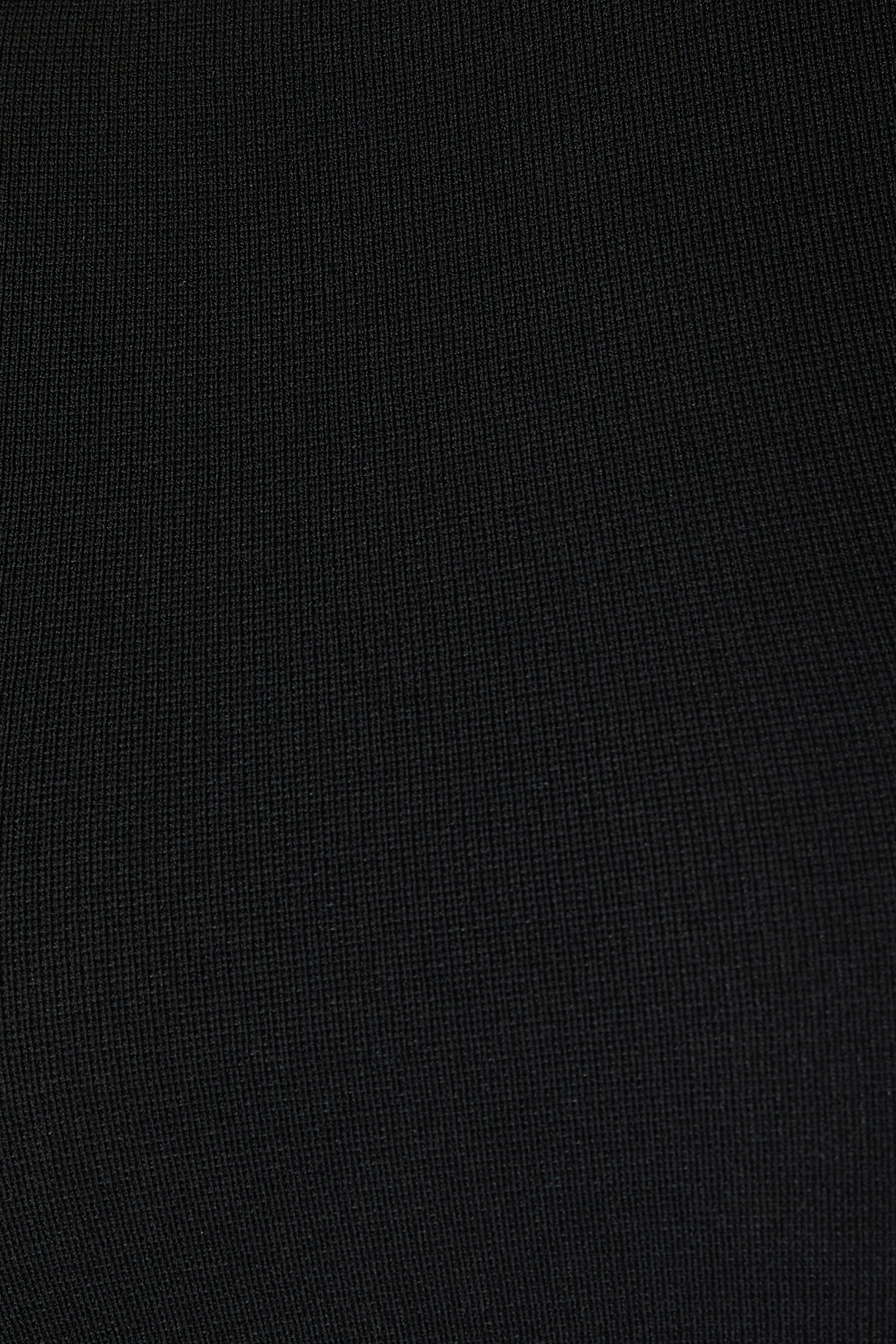 بودي سوت بياقة عميقة