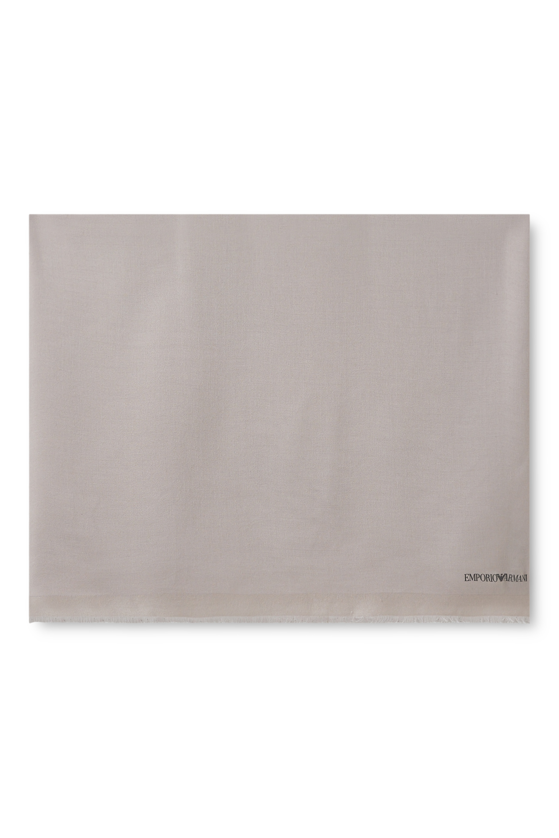 وشاح بنقشة شعار الماركة