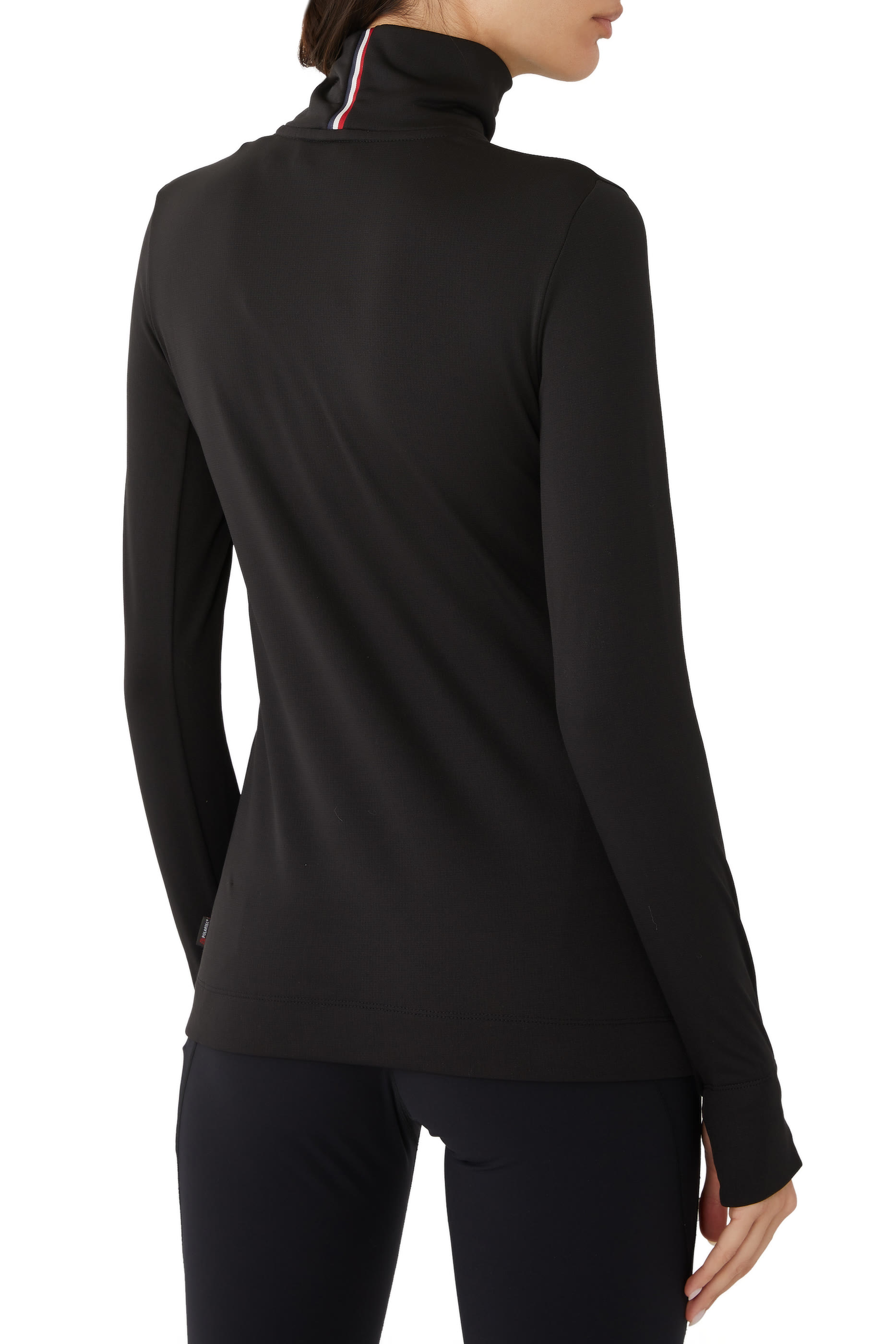 بلوزة بياقة عالية جيرسيه