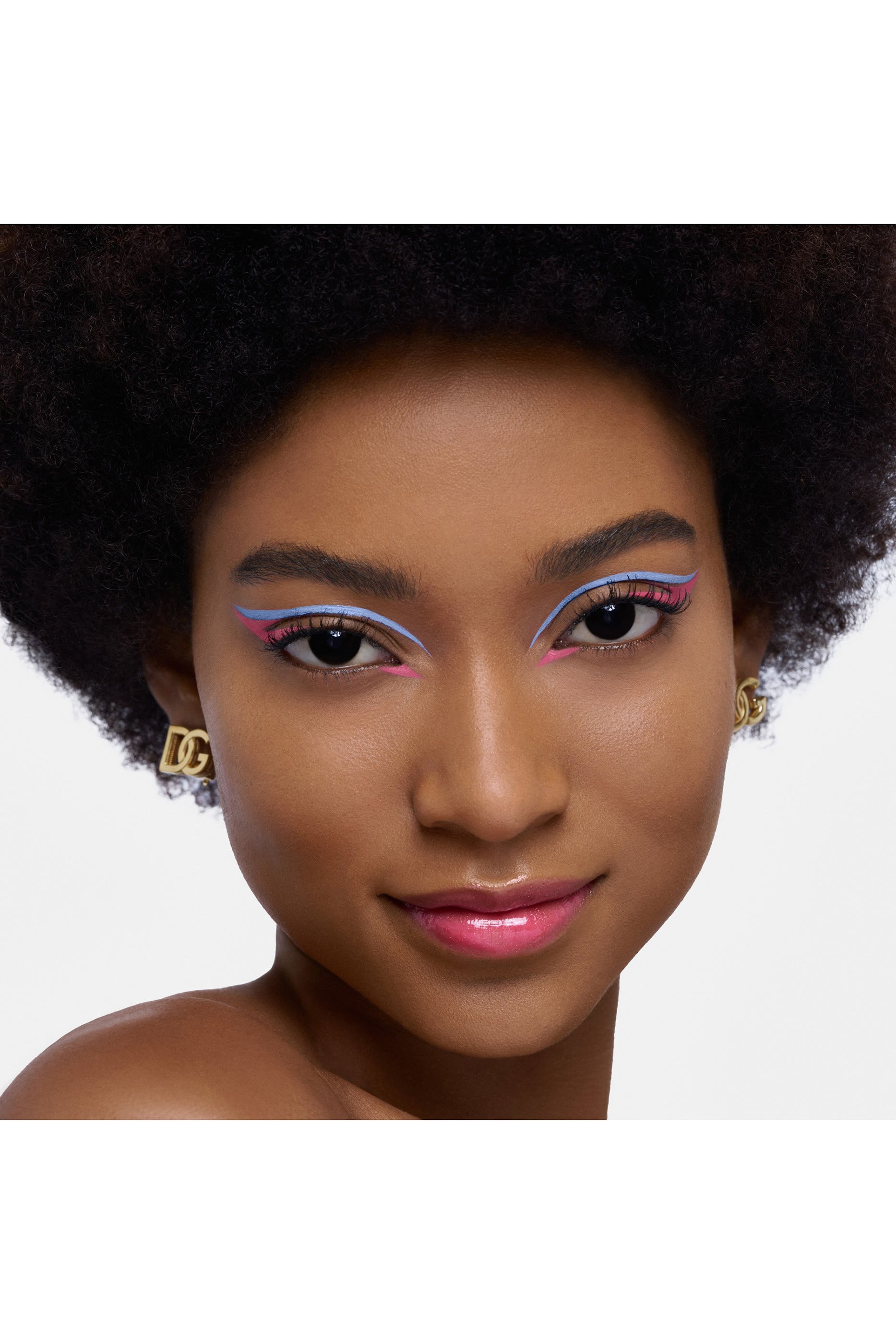 قلم تحديد عيون ذاتس ماي لاين