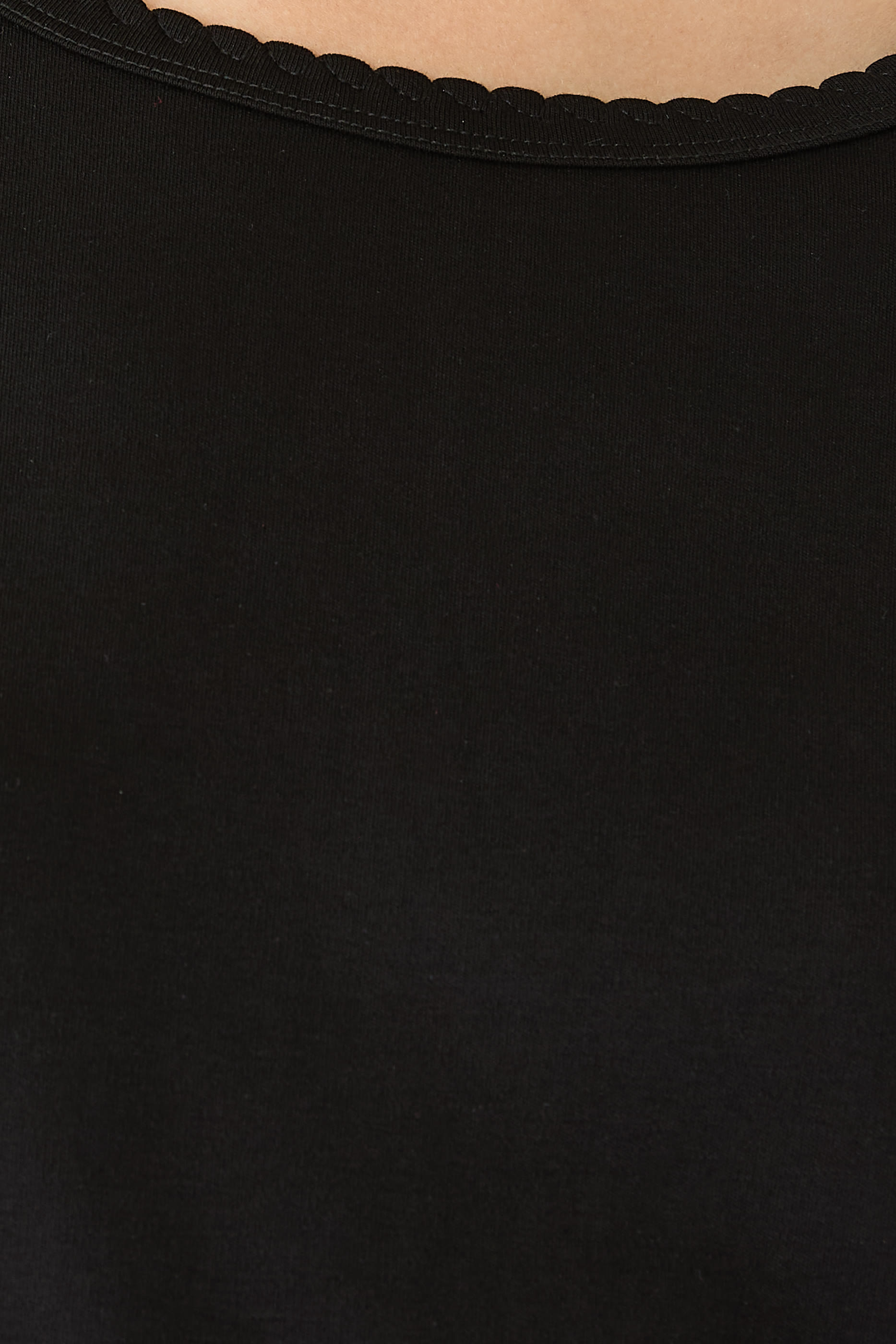 تيشيرت كلوفر