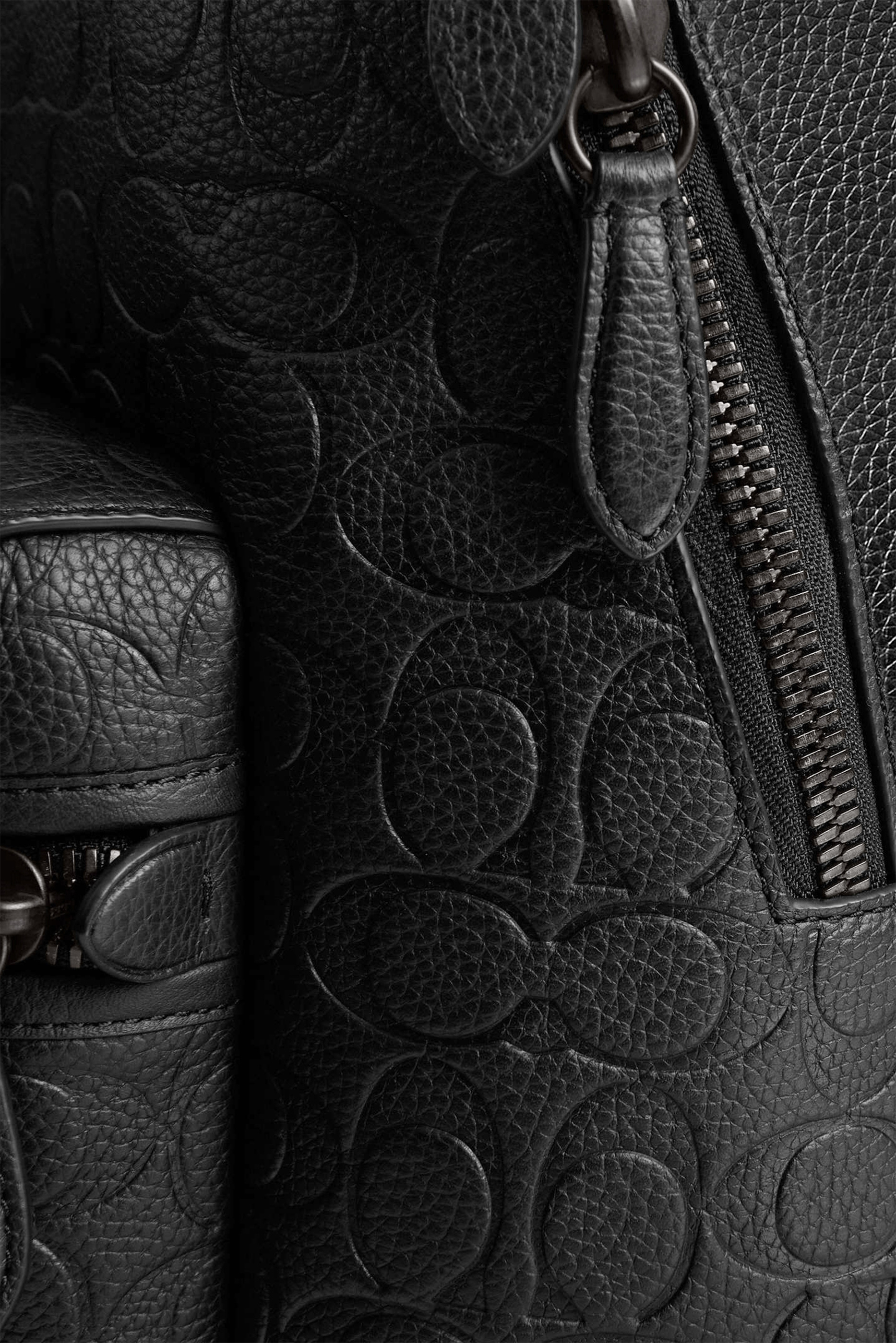 حقيبة ظهر تشارتر جلد بنقشة شعار الماركة