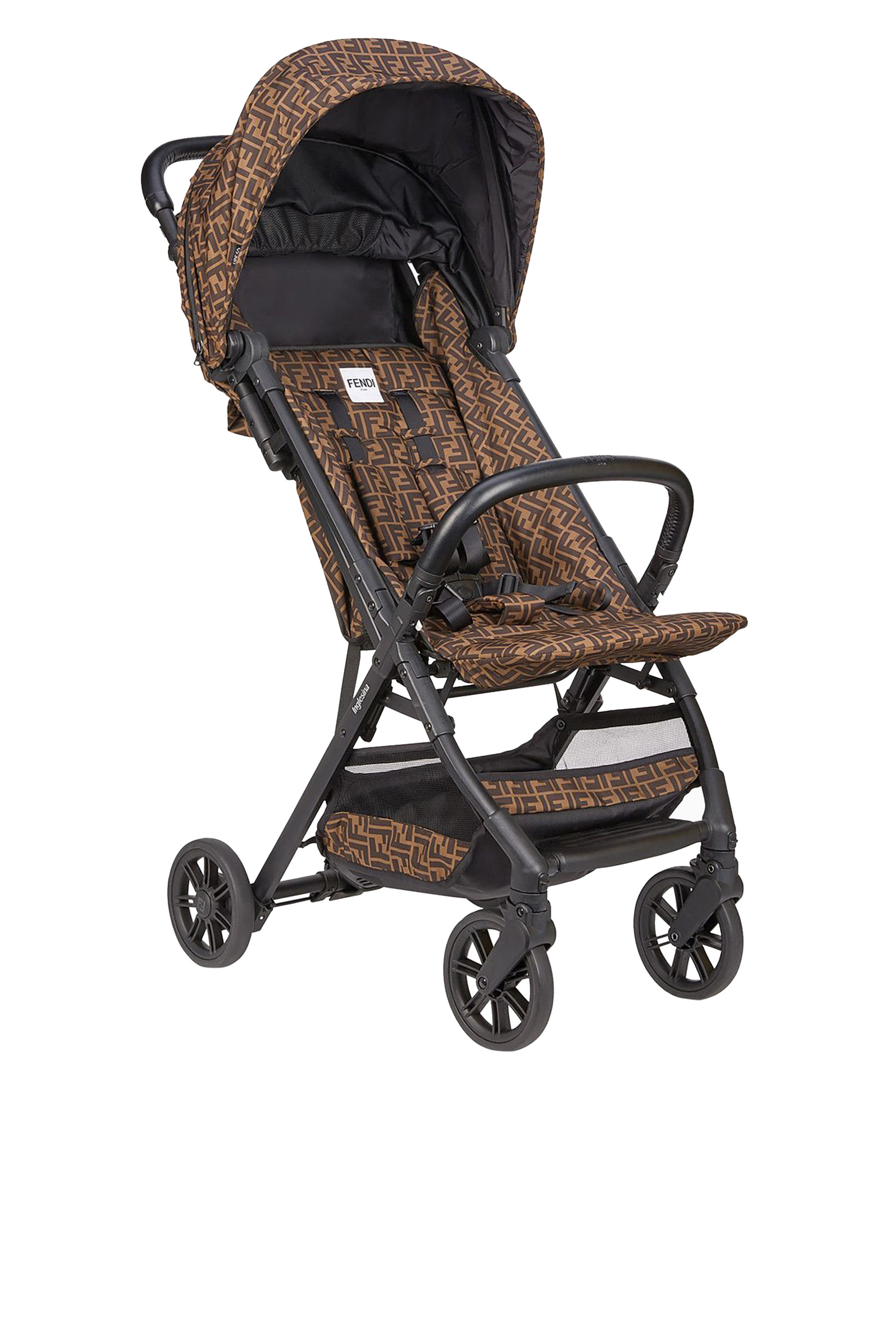 عربة أطفال قابلة للطي