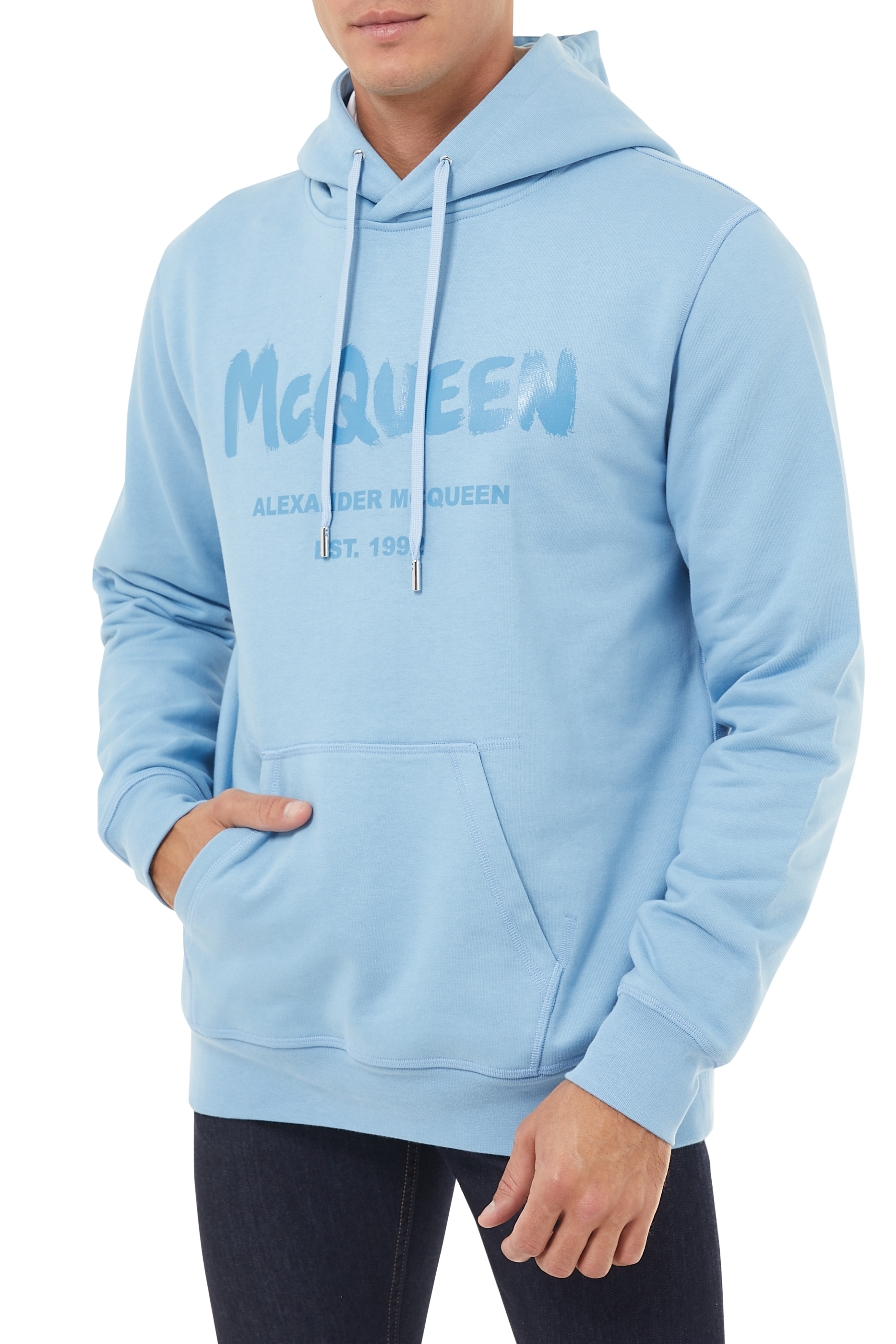 سويت شيرت بغطاء رأس وطبعة جرافيتي