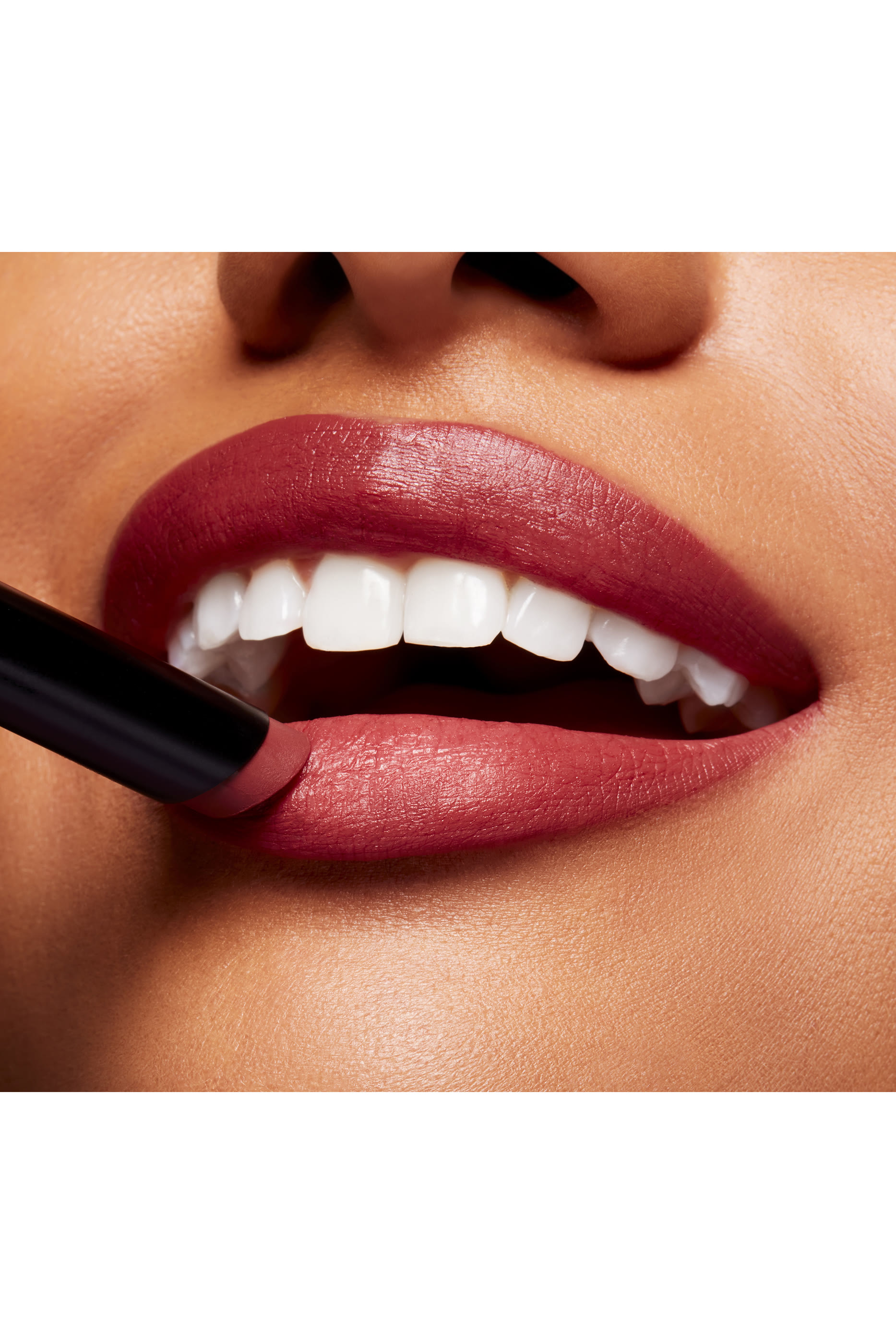 أحمر شفاه باودر كيس فيلفيت بلور سليم ستيك