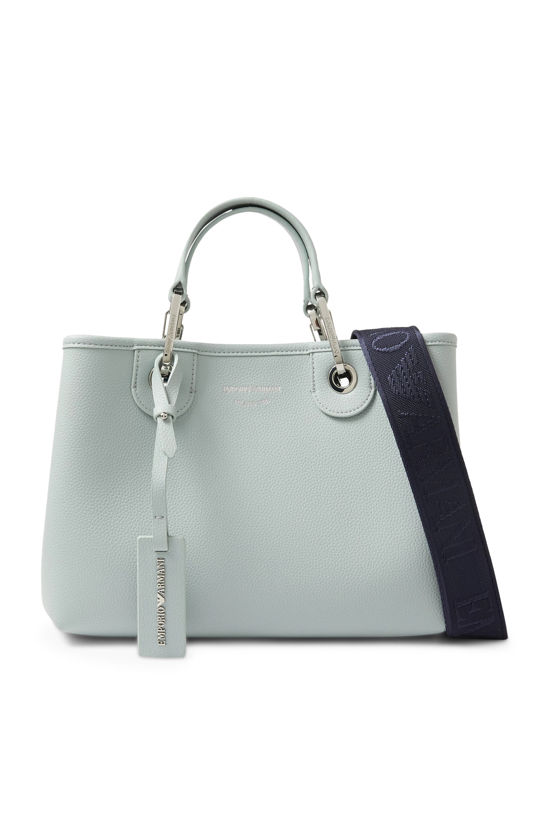 حقيبة يد مزينة بشعار الماركة