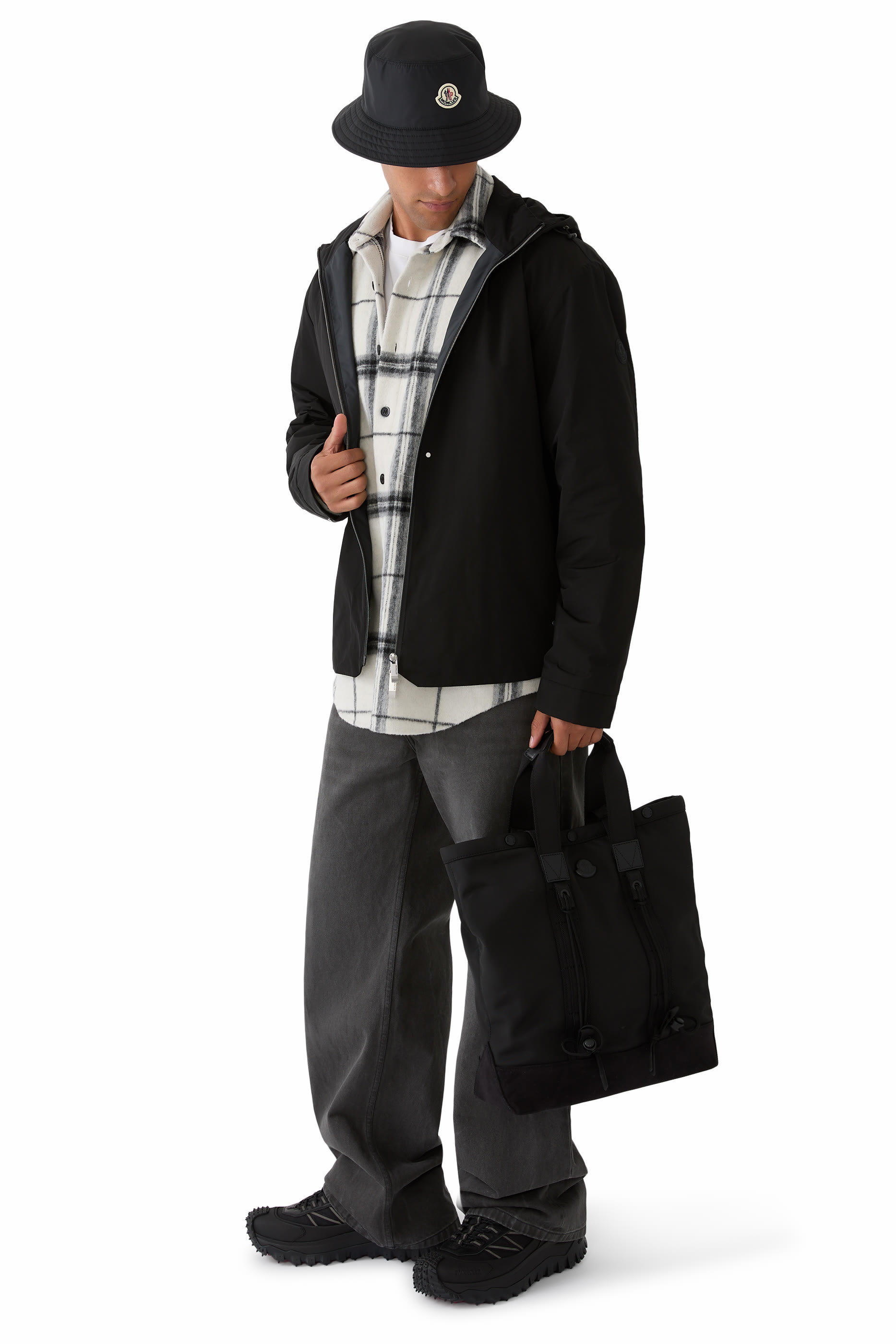 جاكيت ويندبريكر لاشا بغطاء للراس