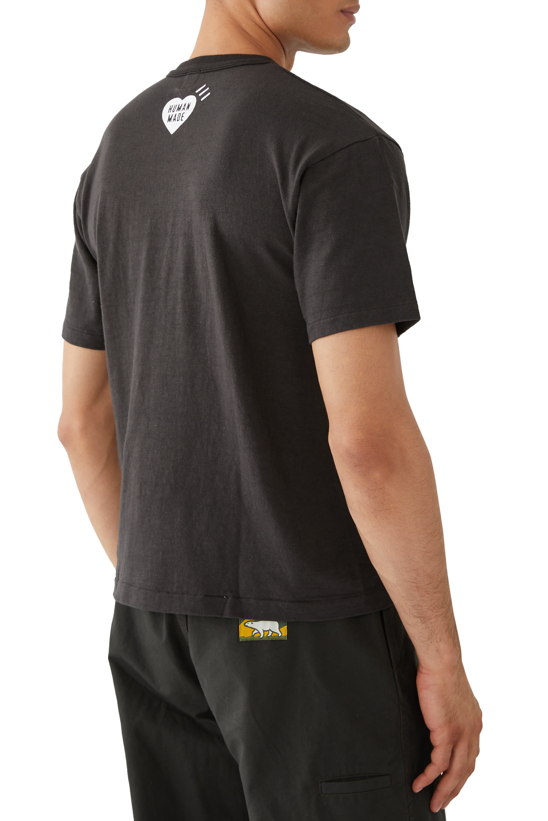 تيشيرت بطبعة غرافيك