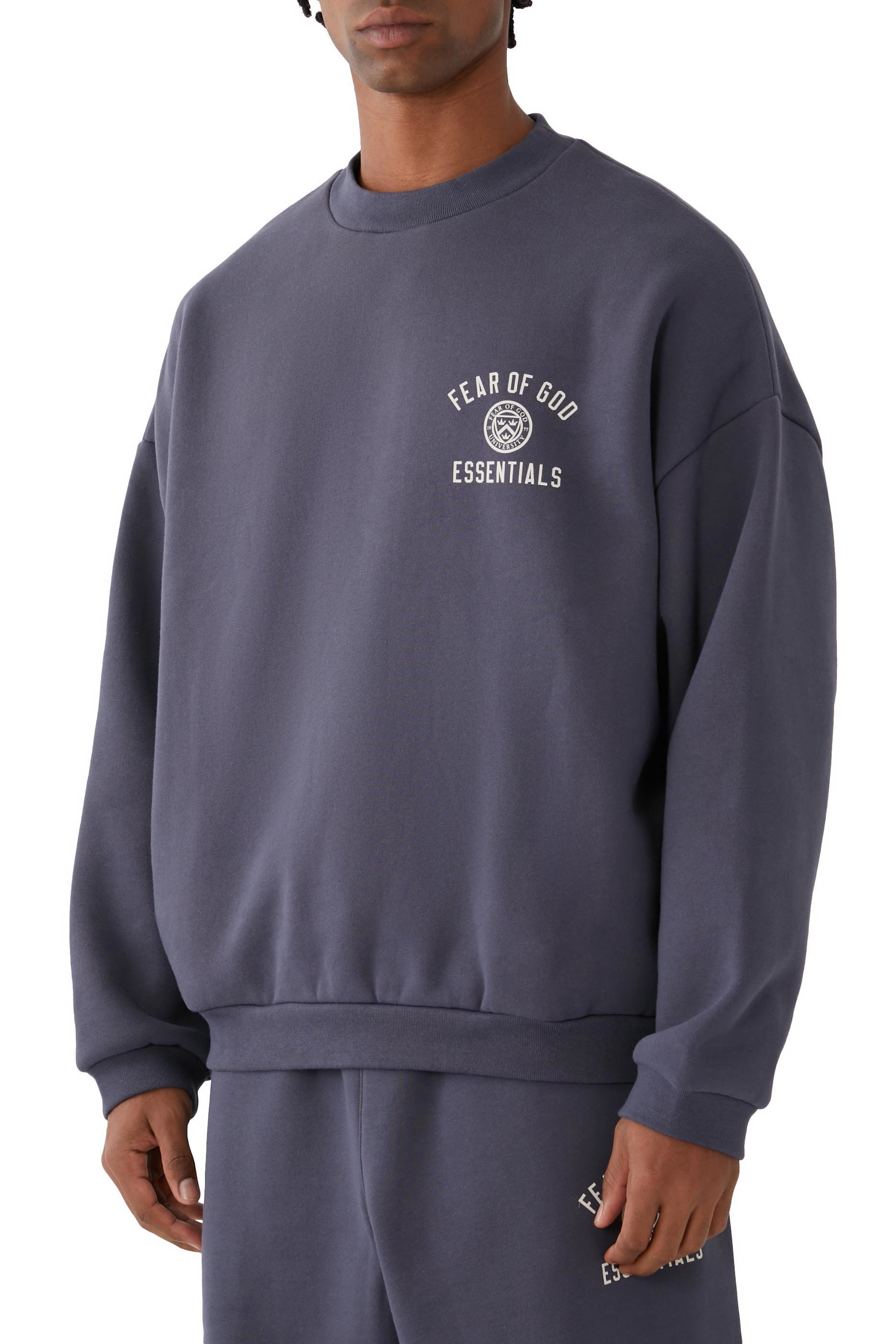 سويت شيرت بياقة ضيقة صوف