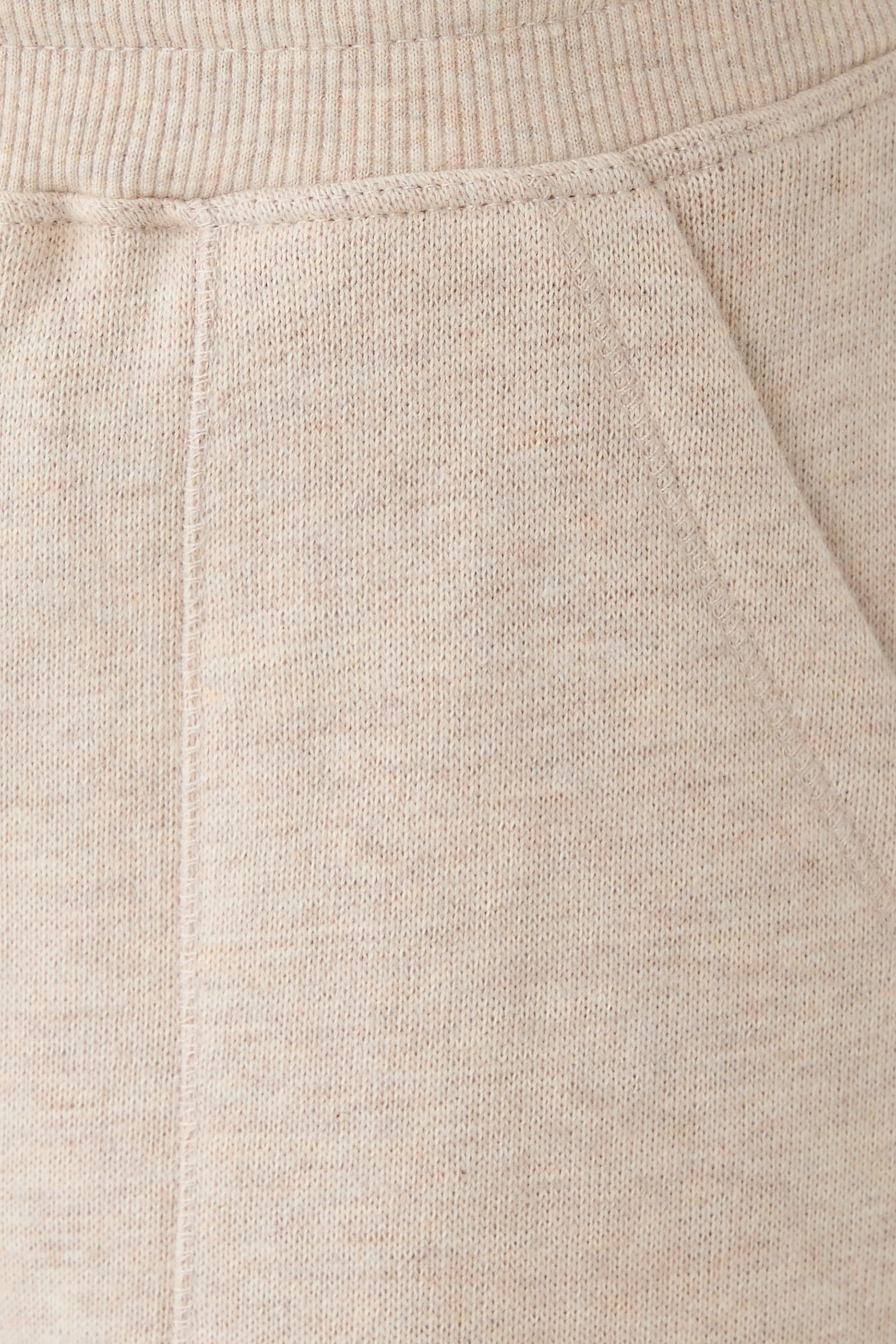 بنطال رياضي بأسوار كاحل قابلة للطي