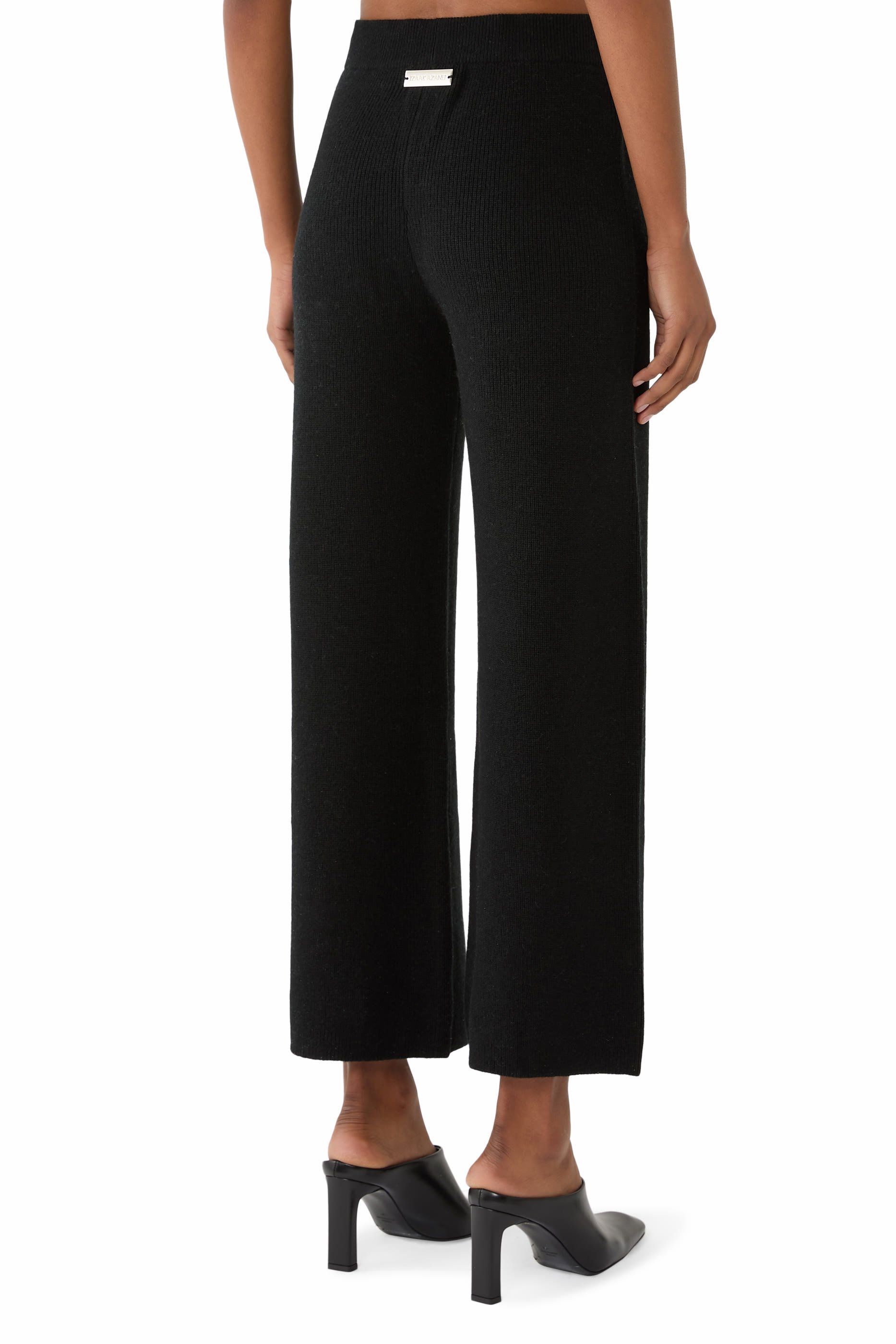 بنطال بقصة ساق مستقيمة