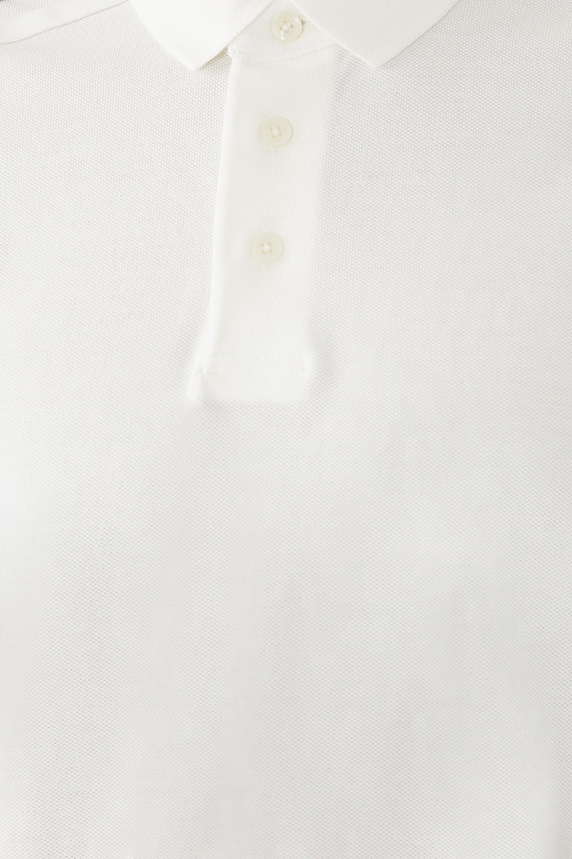 قميص بولو بقصة عادية