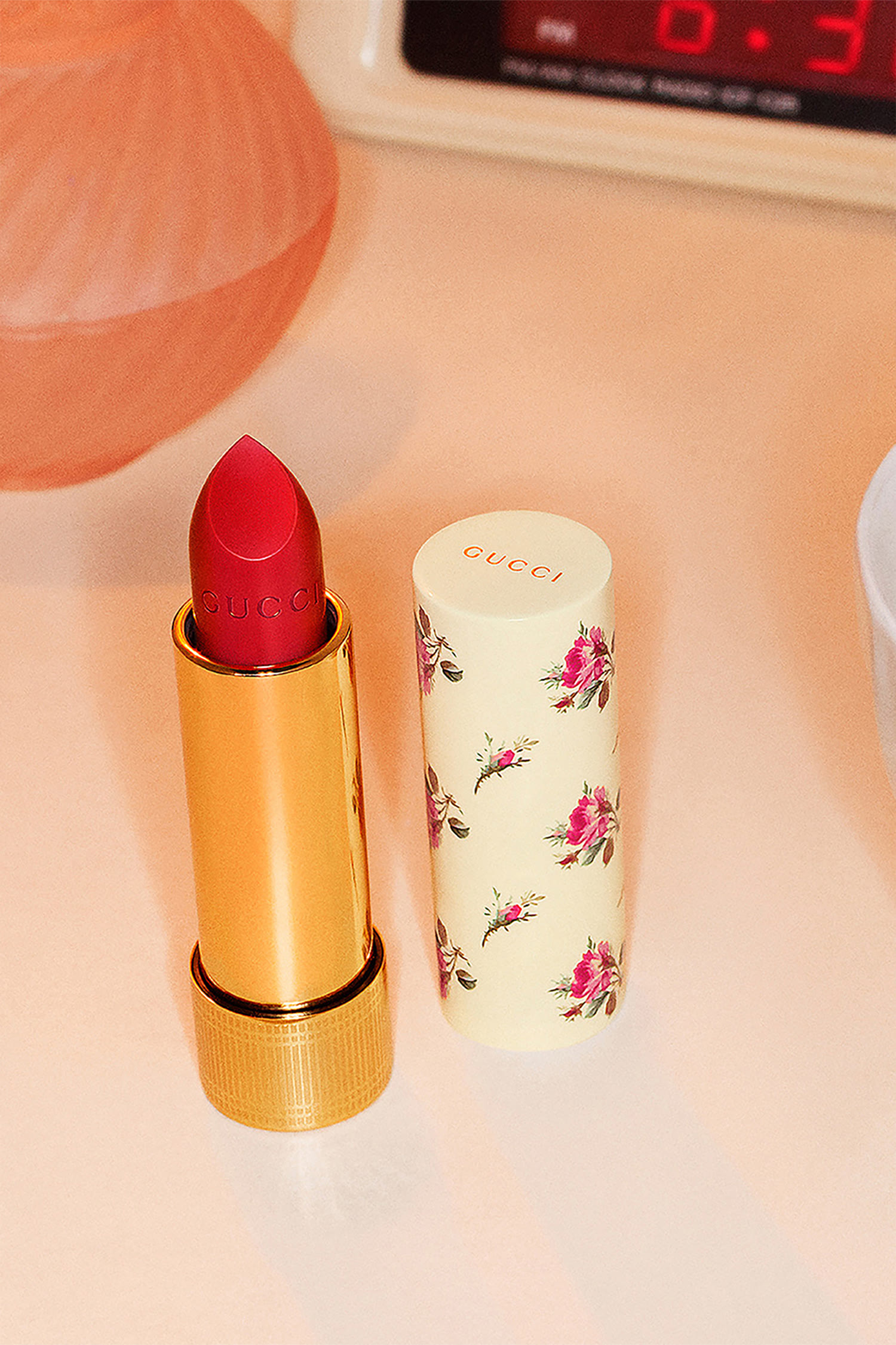 أحمر شفاه روج آليفر فوال شفاف